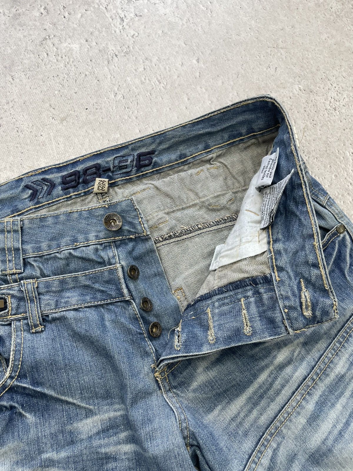 Diesel Diesel style distressed jeans rare y2k japanese Size US 32 / EU 48 - 6 Thumbnail
