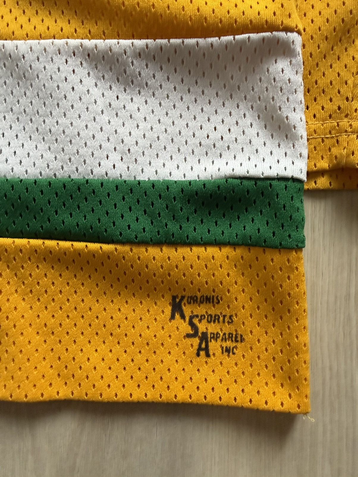 Vintage Rare Vintage 70s California Golden Seals Hockey # 9 Jersey Size US XXL / EU 58 / 5 - 8 Thumbnail