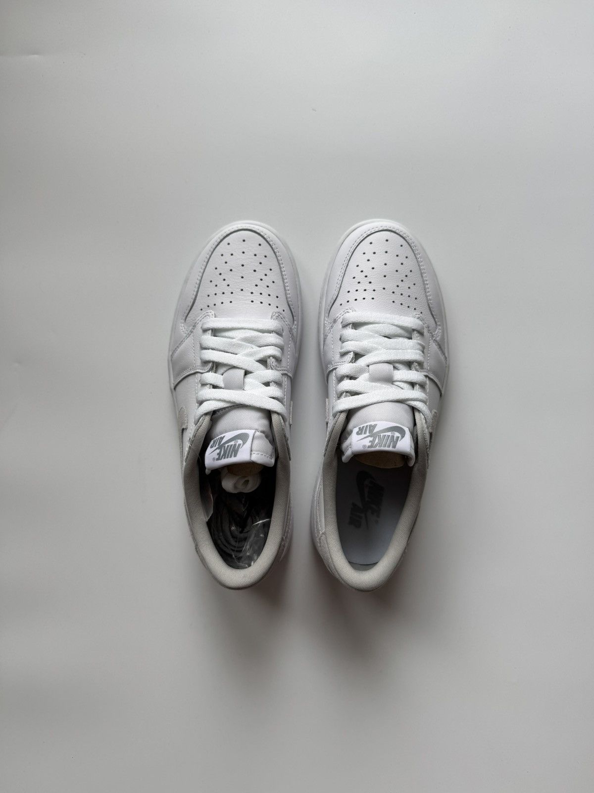 Jordan Brand Jordan 1 Low OG Neutral Grey (2021) Size US 7 / IT 37 - 5 Thumbnail