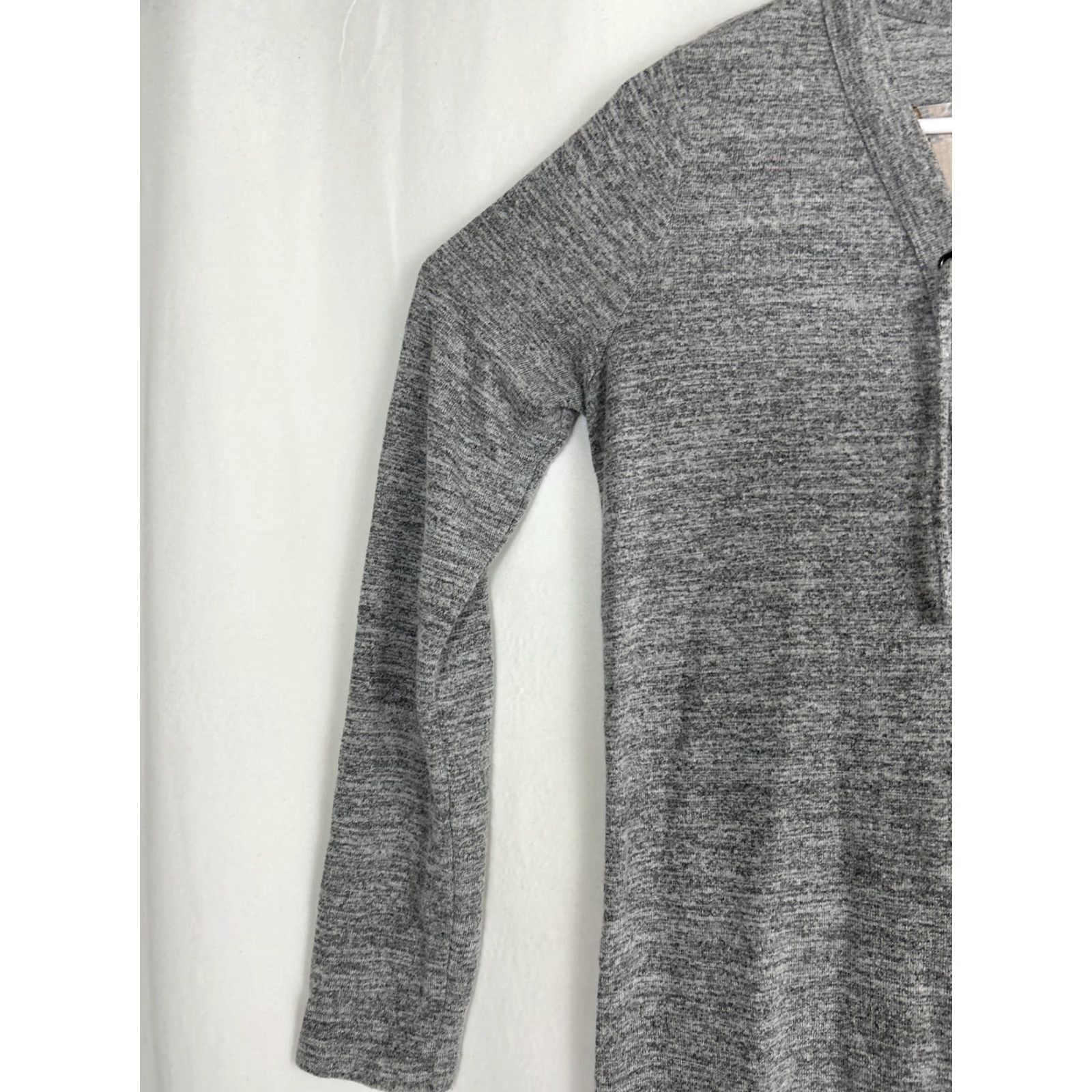 Banana Republic Banana Republic Womens M Henley Tie T-Shirt Gray Oversized Polyester Blend Shirts Mens Girls Womens Size M / US 6-8 / IT 42-44 - 2 Thumbnail