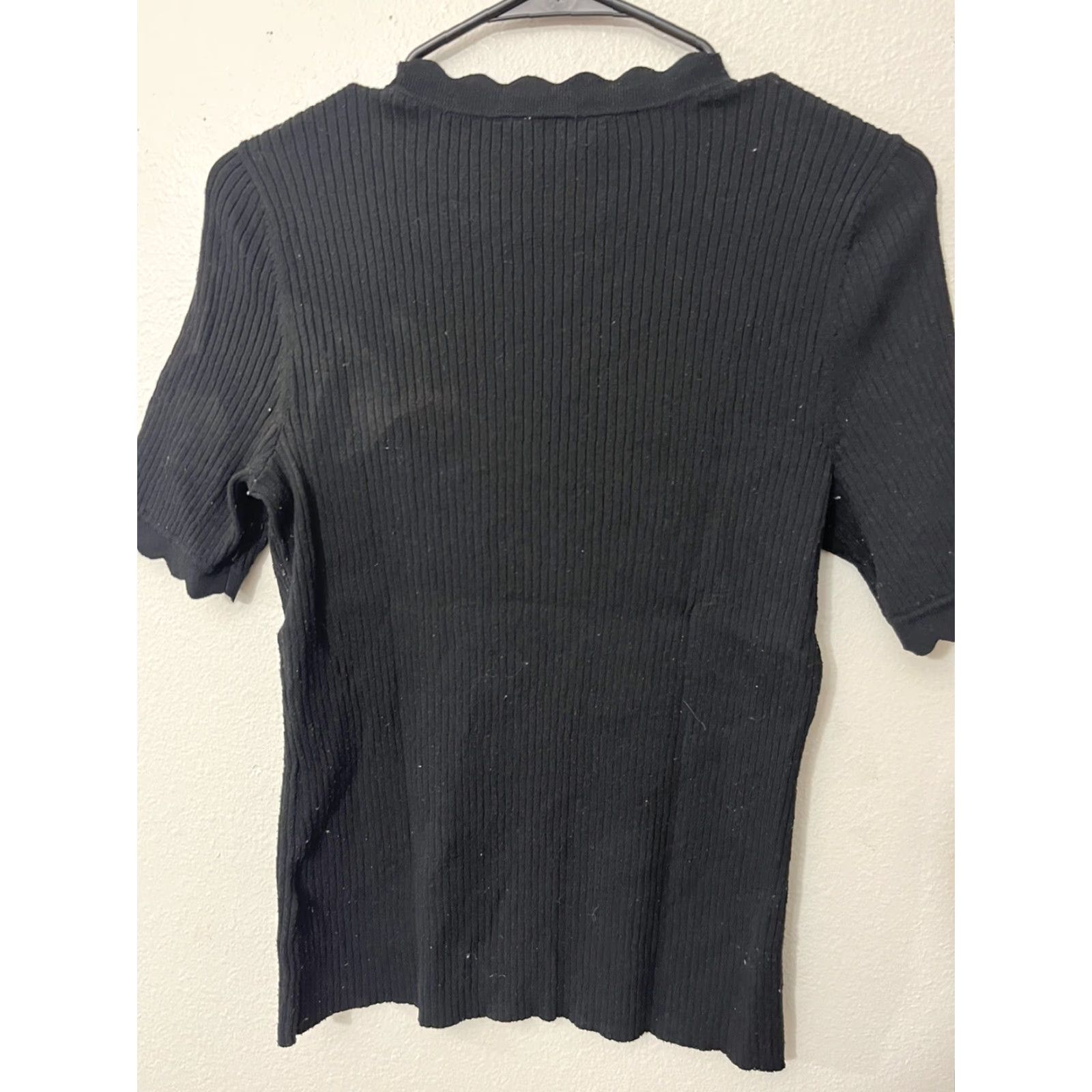 H&M H&M Top Womens Size Medium Black Ribbed Knit Short Sleeve Pullover Stretch Size M / US 6-8 / IT 42-44 - 2 Thumbnail