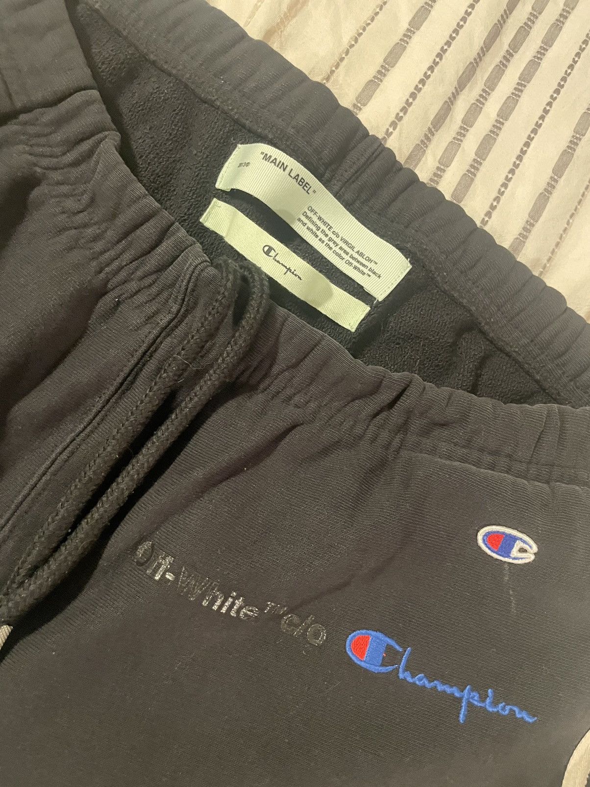 Off white x champion sweatpants sale