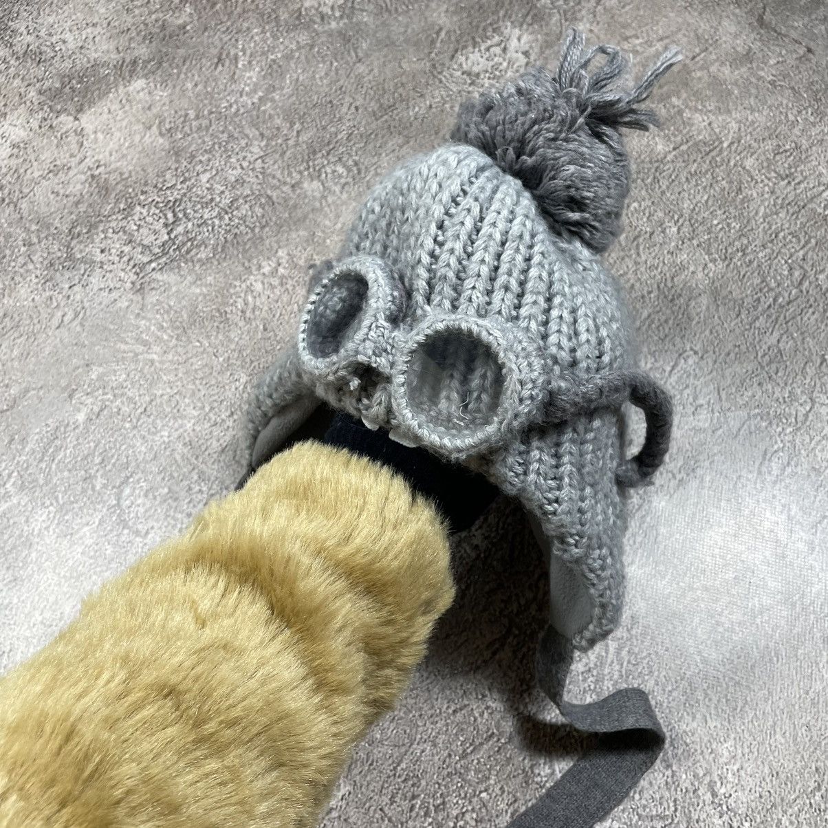 If Six Was Nine Vintage 90s Alt Beanie Mohair Ushanka Faux American VTg Size ONE SIZE - 3 Thumbnail
