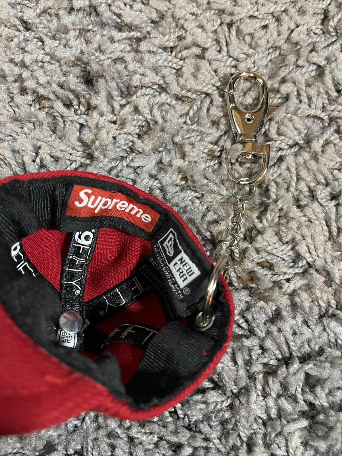 New Era × Supreme 2014FW Supreme New Era Cap Hat Keychain Red Rare Size ONE SIZE - 6 Thumbnail