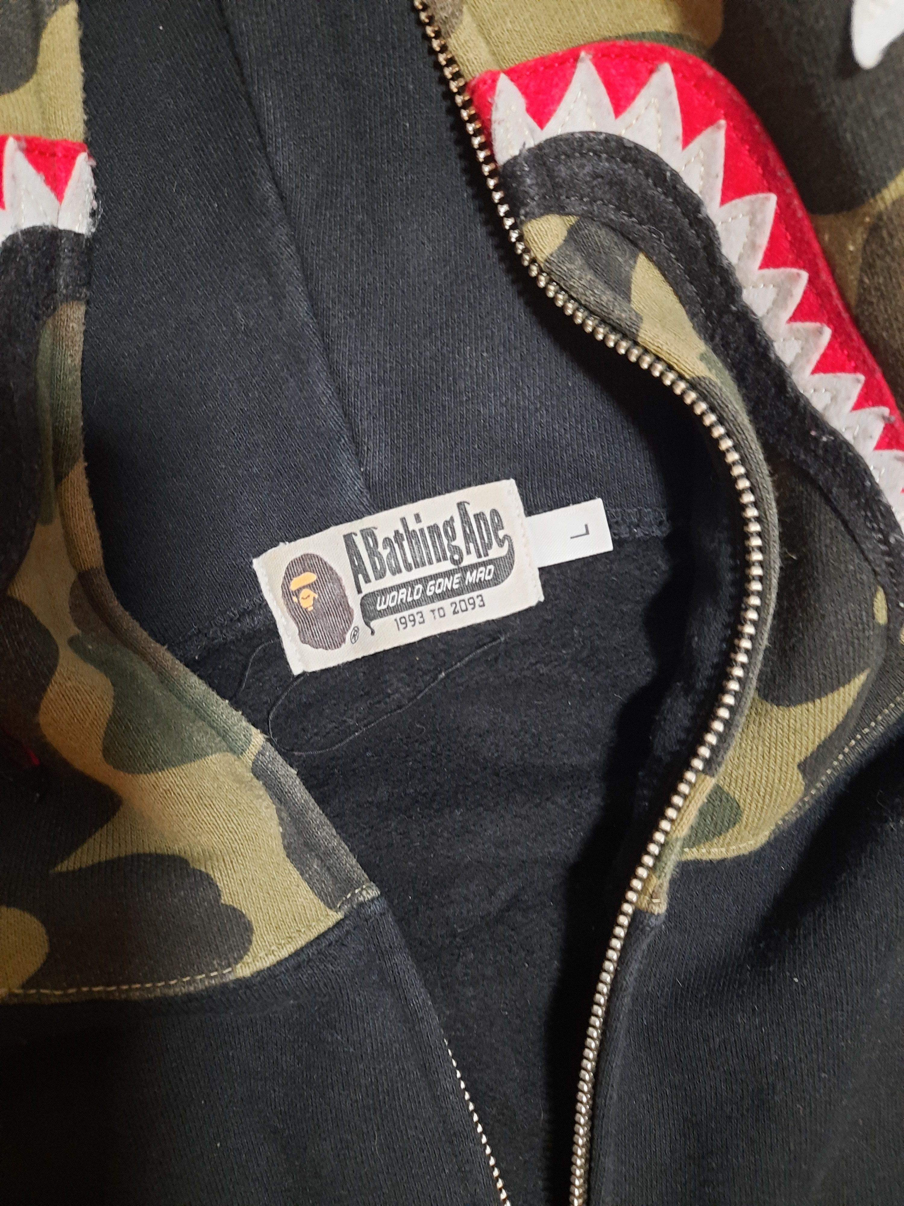 Bape 1st Camo Shark Full Zip Hoodie Size US L / EU 52-54 / 3 - 13 Thumbnail