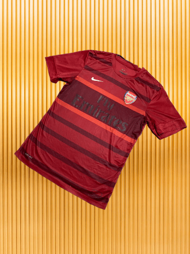 Nike Nike Liverpool Soccer Jersey Streetwear Rare Style USA S VTg Size US S / EU 44-46 / 1 - 1 Thumbnail