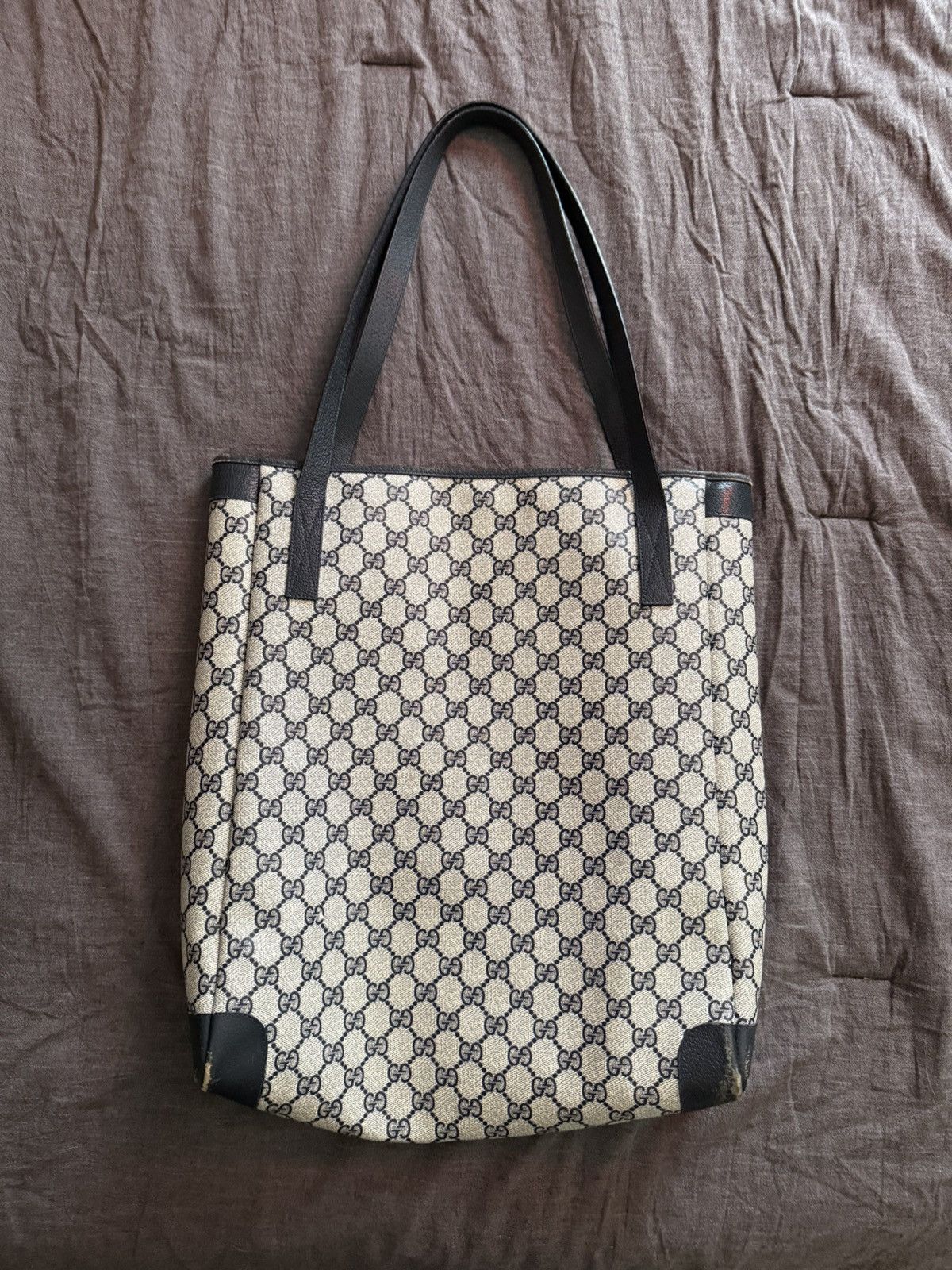 Gucci Vintage Gucci Black and Gold Monogram Bag Size ONE SIZE - 2 Thumbnail