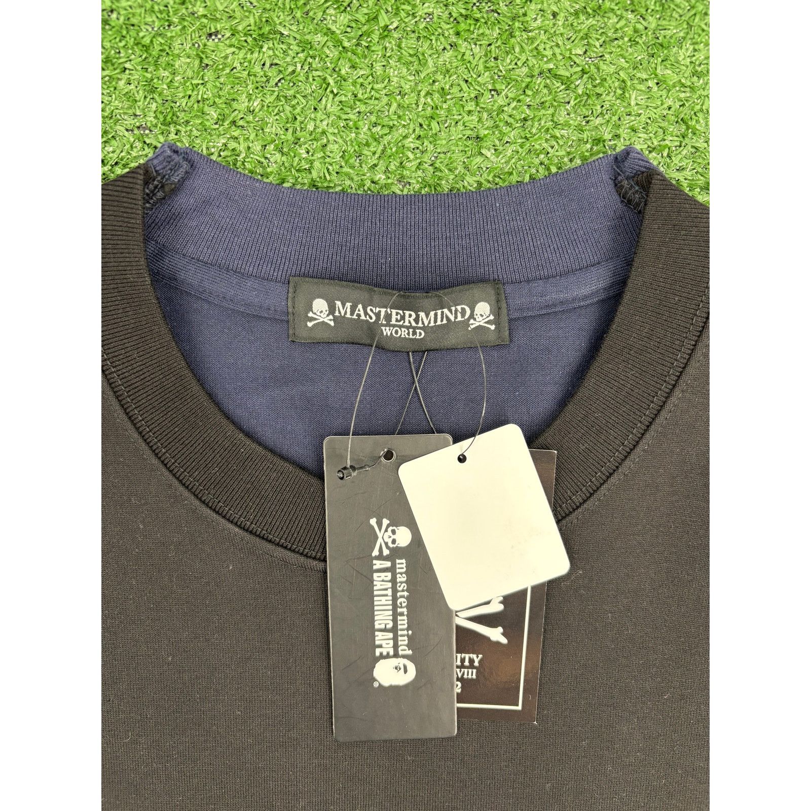 Mastermind Japan Mastermind World 2-Color Black/Navy T-Shirt Size Medium Size US M / EU 48-50 / 2 - 7 Thumbnail