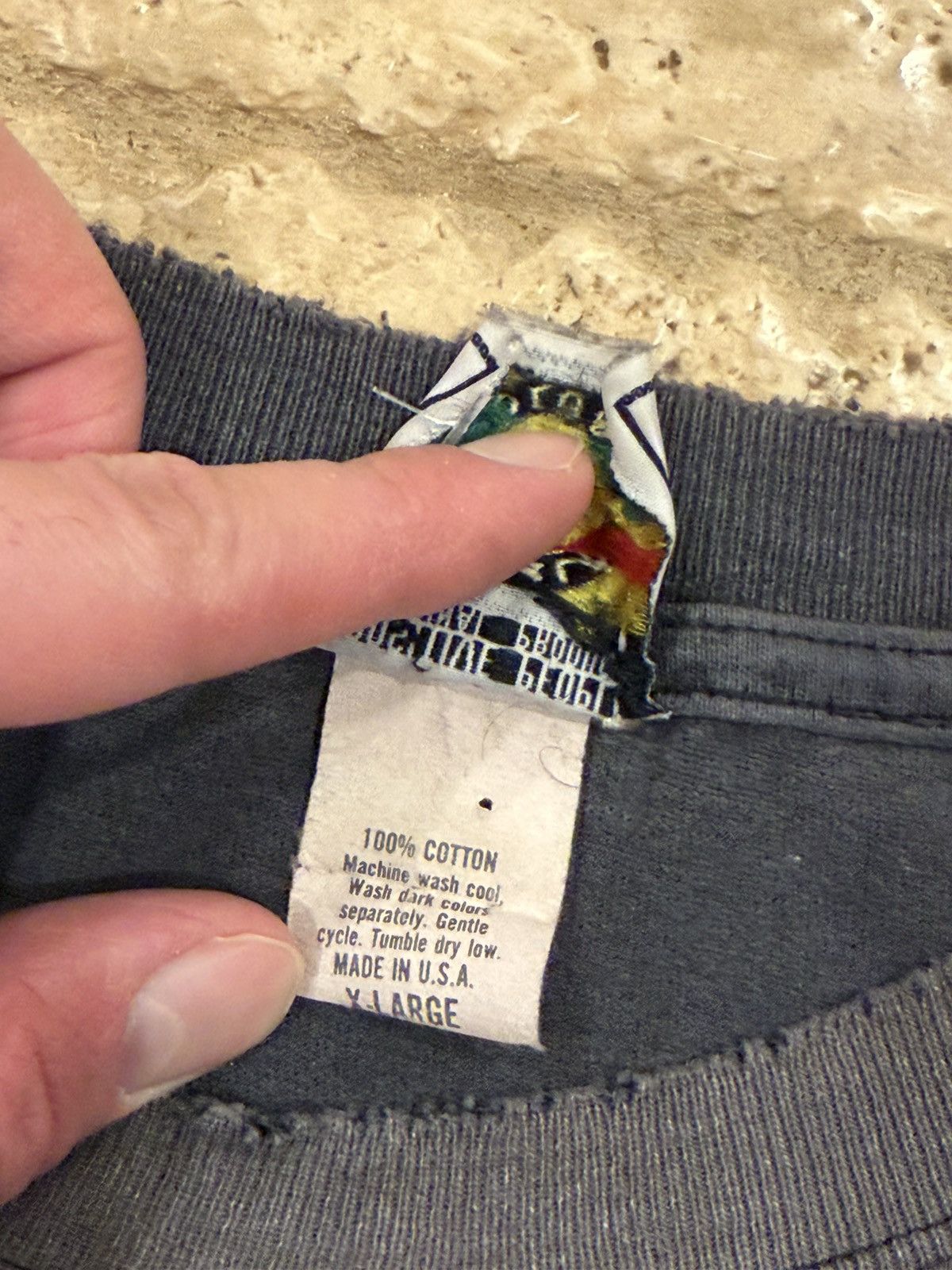 Vintage Vintage Bob Marley Thrashed Faded Early 90’s Jamaica Tee Size US XL / EU 56 / 4 - 9 Thumbnail