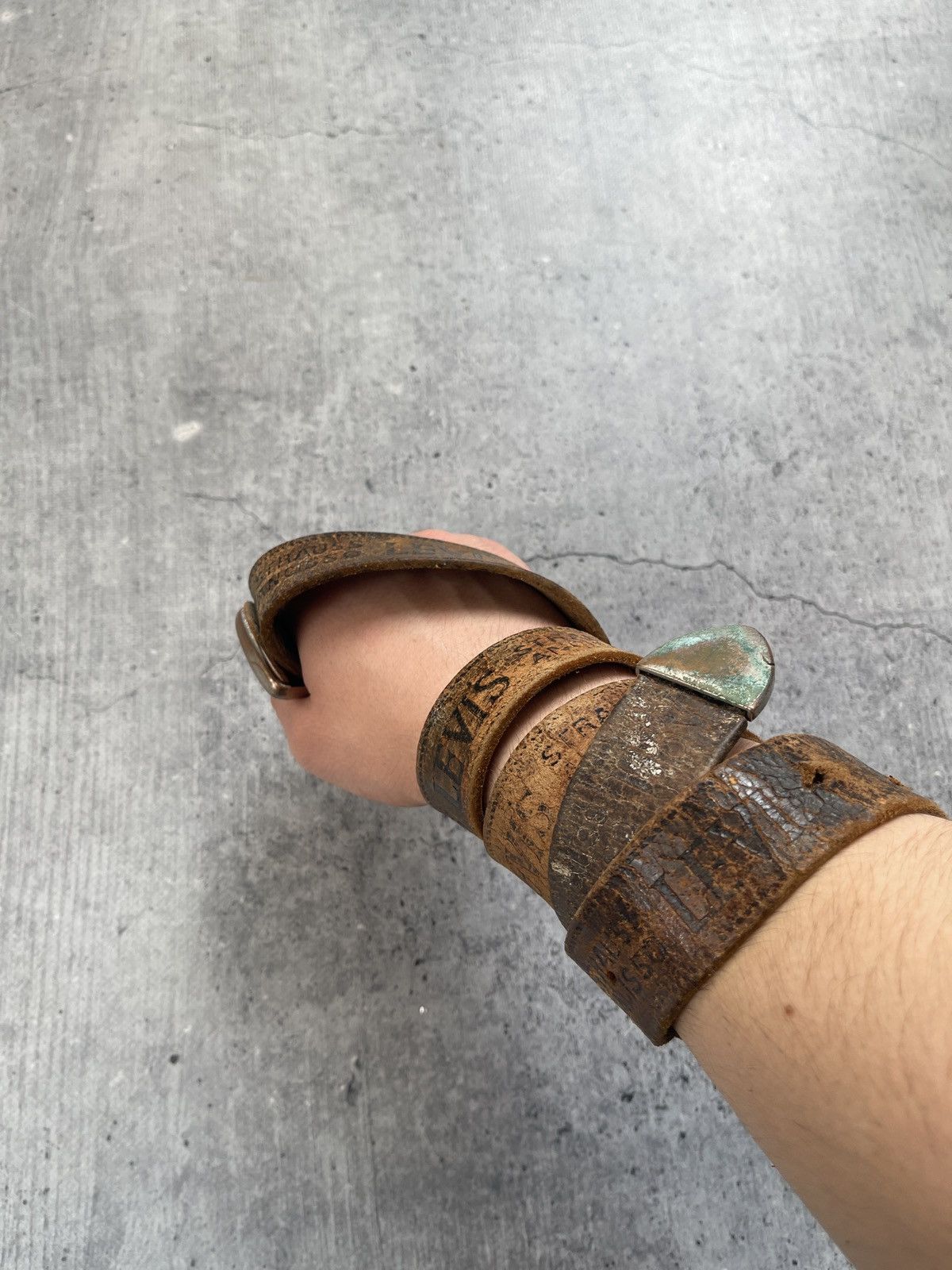 Levi's × Vintage Vintage 90’s Levi’s Brown Lether Belt Size ONE SIZE - 3 Thumbnail