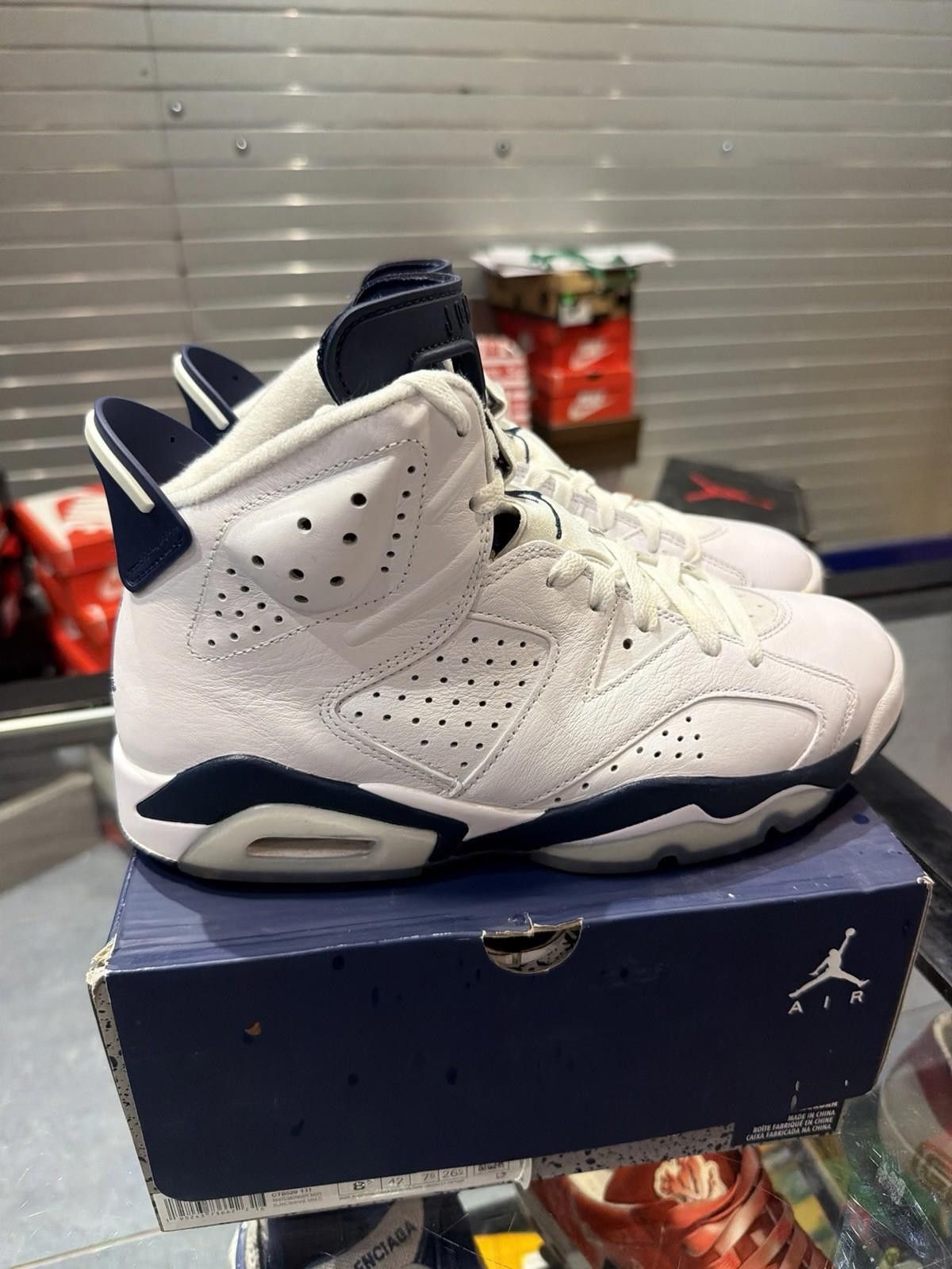 Jordan Brand Air Jordan 6 Midnight Navy Retro Size 9 Mens White Sneakers Size US 9 / EU 42 - 4 Thumbnail