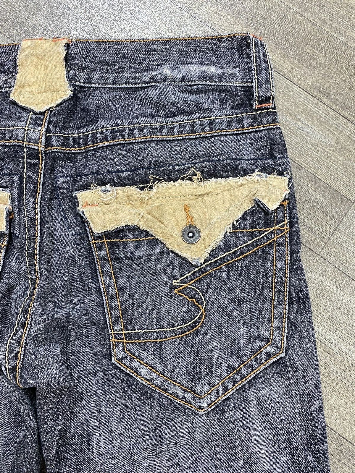 If Six Was Nine × Le Grande Bleu (L.G.B.) × Tornado Mart 2000s Semantic Design Distressed Punk Lgb Y2k Flared Jeans Size US 29 - 17 Thumbnail