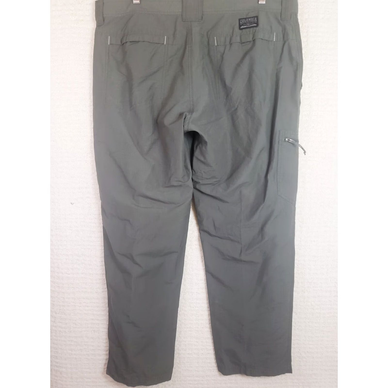 Vintage Columbia Sportswear Pants Men 40x30 Green Outdoor Hiking Relaxed Straight Flat Front Zip Pockets Water Resistant Size US 40 / EU 56 - 7 Thumbnail