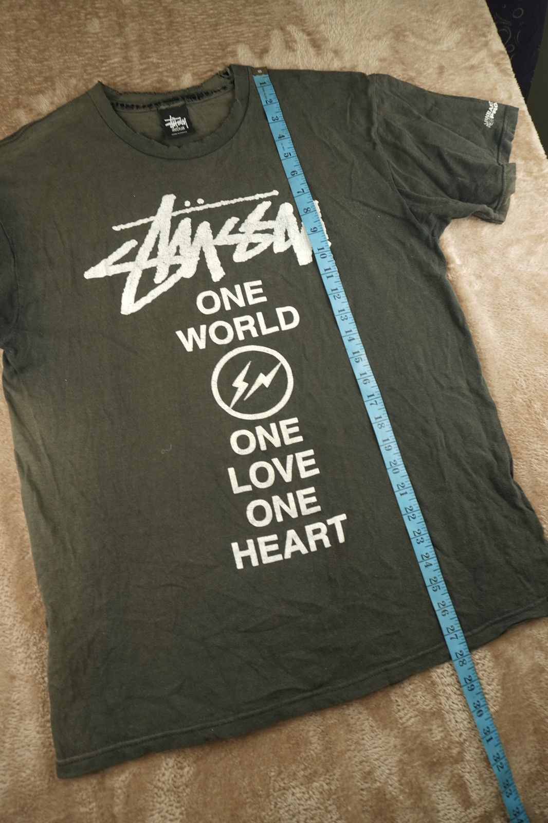 Stussy Stussy X Fragment Design One World One Love One Heart Japan Size US M / EU 48-50 / 2 - 11 Thumbnail
