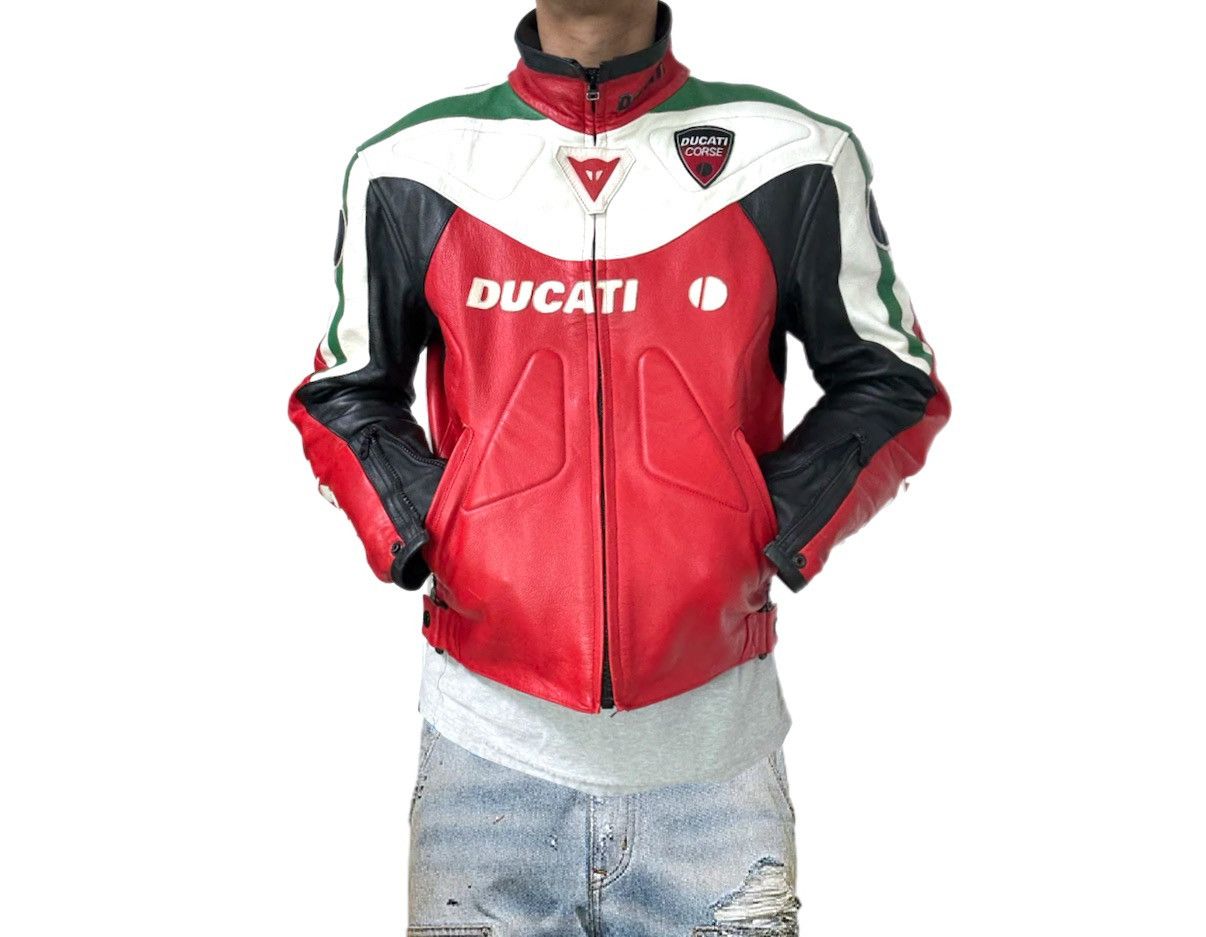 【激レア】DUCATI レザージャケット DAINESE 52 肩プロテクター 激レア】DUCATI レザージャケット DAINESE 52 肩プロテクター