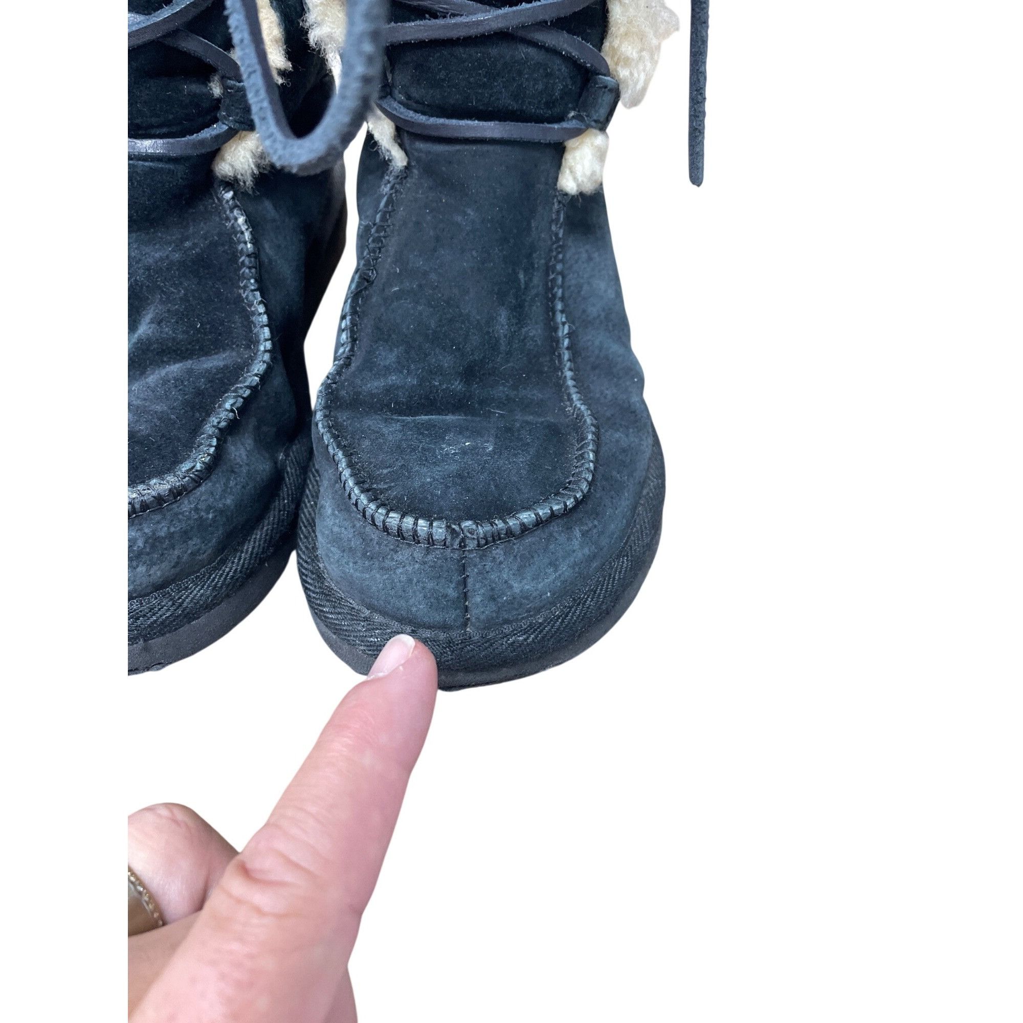 Other Ugg womans Black leather sheepskin lined Midcalf Winter Boot Size US 6 / IT 36 - 11 Thumbnail