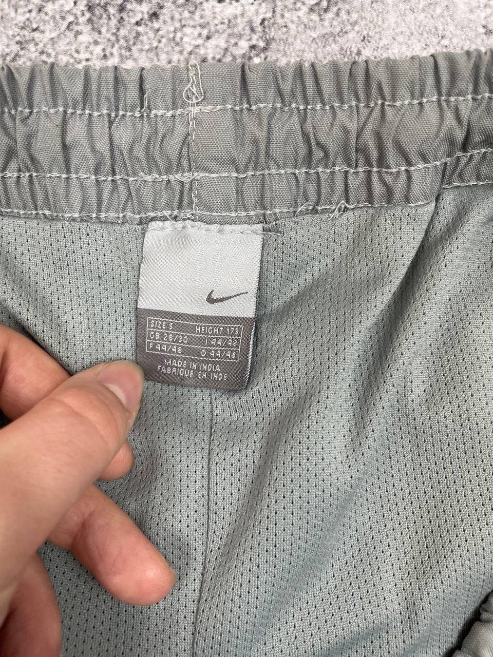 Nike Nike Men Track Pants Grey Lightweight Joggers Training SizeS Size US 31 - 10 Thumbnail
