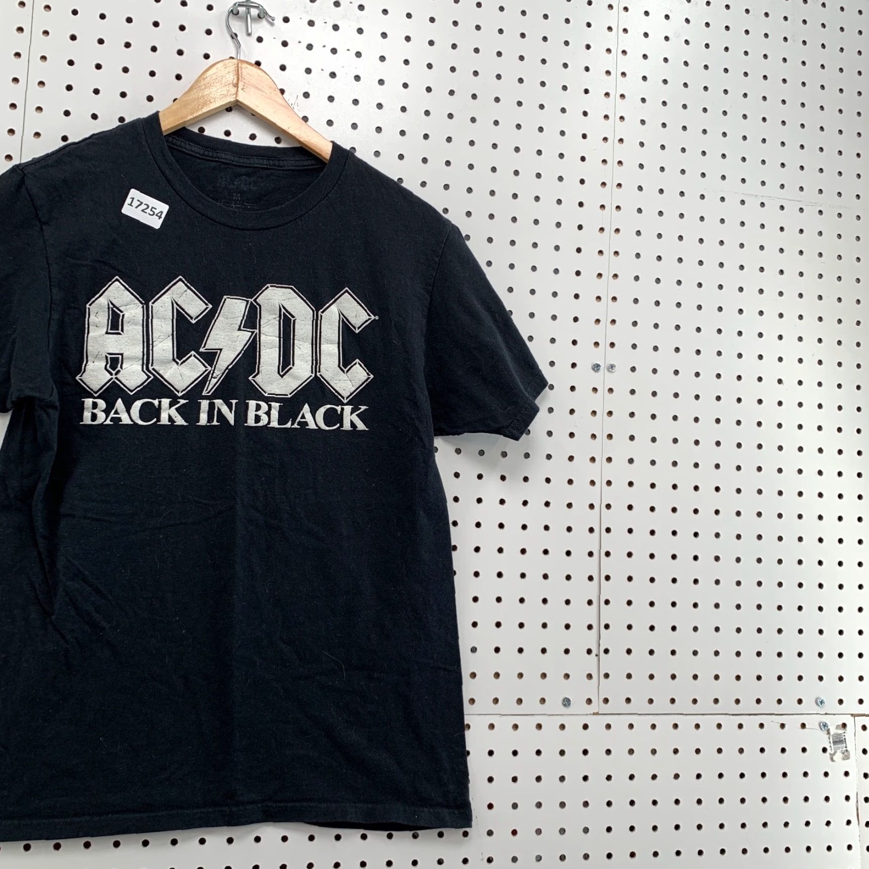 Vintage ACDC Back In Black Shirt Adult Medium Short Sleeve T-Shirt Black Music Tee 80s 90s Concert Mens Womens Size US M / EU 48-50 / 2 - 4 Thumbnail