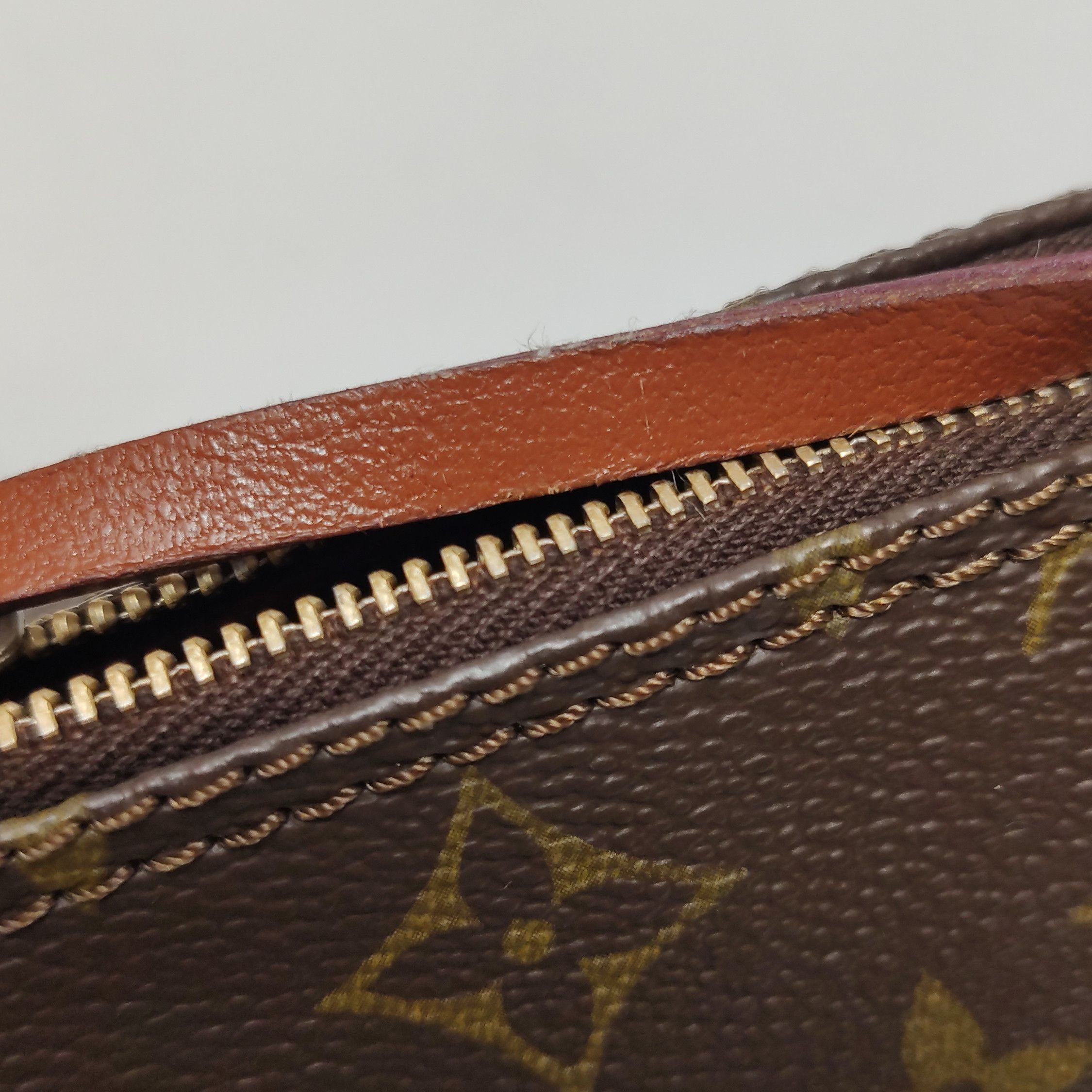 Louis Vuitton Louis Vuitton (LV) Papillon Mini Cowhide Monogram Printed D Size ONE SIZE - 6 Thumbnail