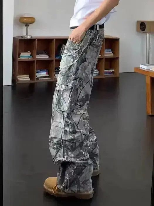 Japanese Brand Retro Camo Multi-Pocket Wide-Leg Cargo Jeans Size US 32 / EU 48 - 2 Thumbnail