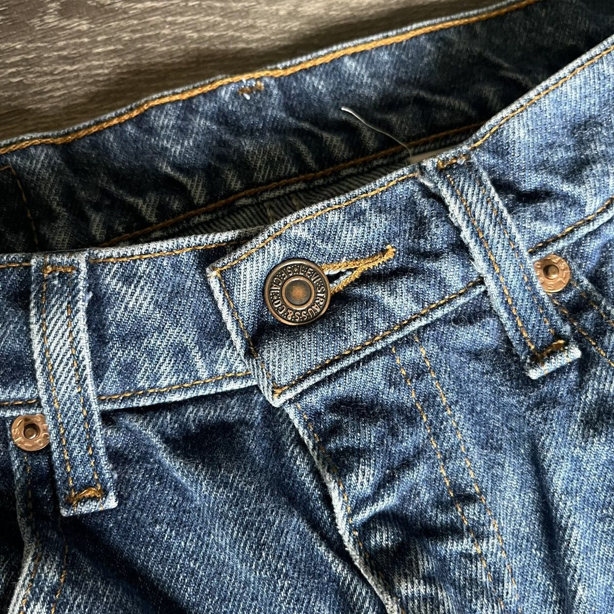 Levi's Vintage 90s Levi’s 550 Washed Relaxed Fit Denim Jeans 32x30 Size US 32 / EU 48 - 9 Thumbnail