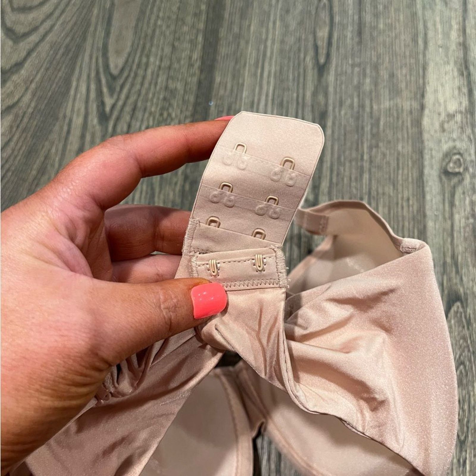 SKIMS NWT Skims Weightless Demi Bra Wide Wing Mica Size 34DDD Size ONE SIZE - 4 Thumbnail