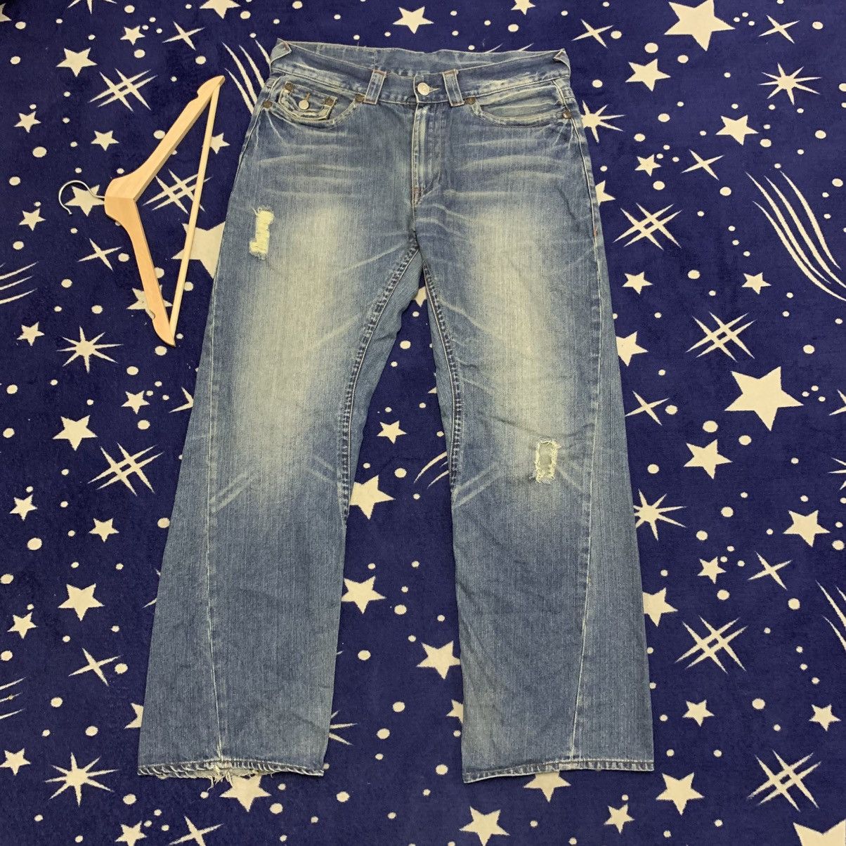 True Religion True Religion Section Billy Mushroom Patch Denim Distressed Size US 35 - 2 Thumbnail