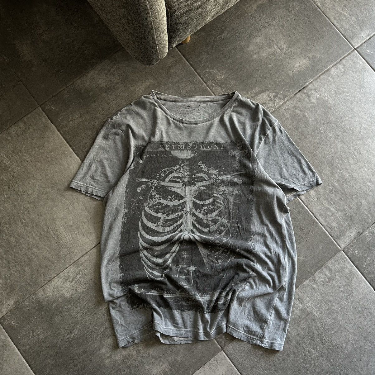 Band Tees × Japanese Brand × Vintage Vintage Japanese Style T-shirts Skeleton Retribution Y2K Size US XL / EU 56 / 4 - 2 Thumbnail