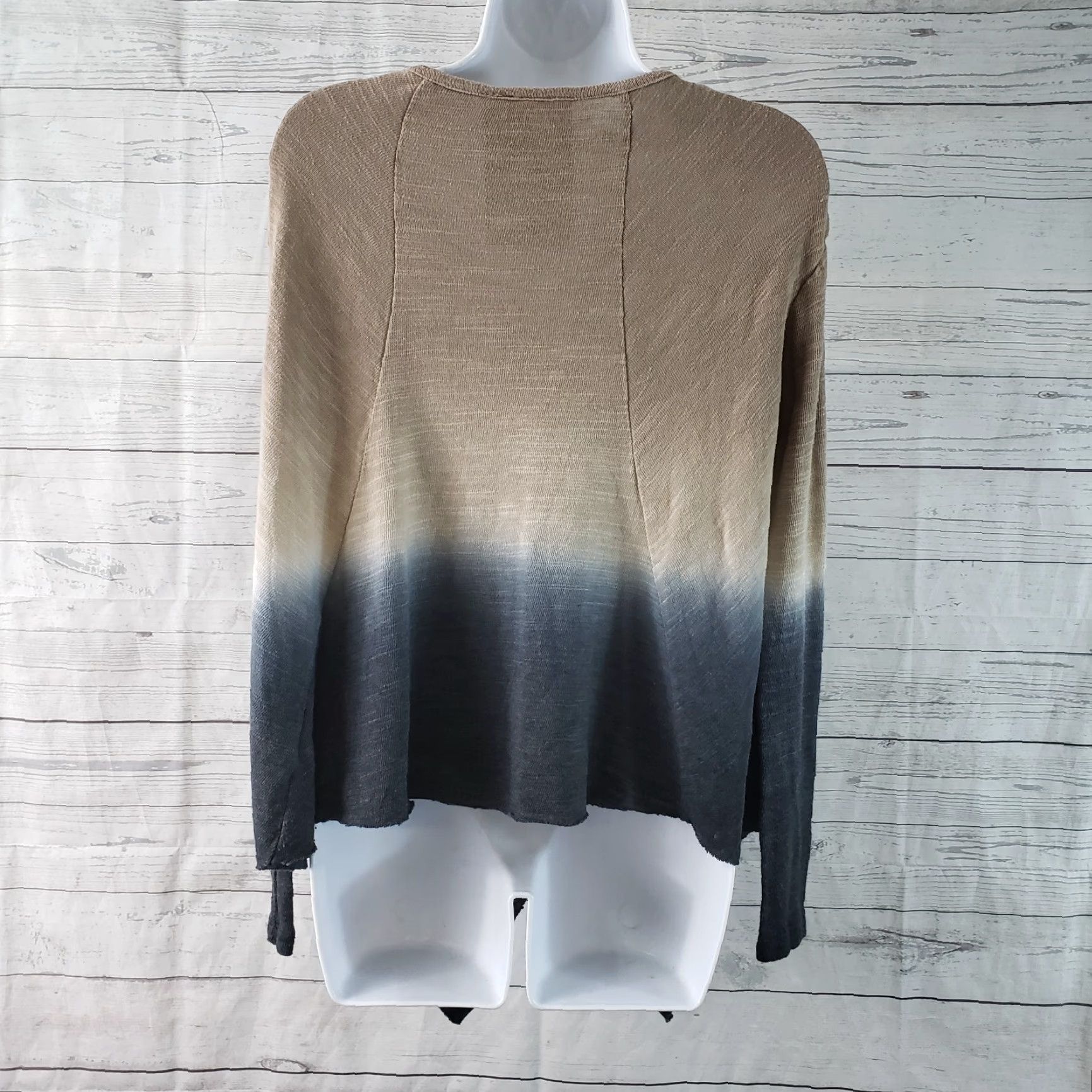 Young Fabulous & Broke VINTAGE Young Fabulous & Broke Gabby Sweater Top XS Blue Tan Ombre Dip Dyed Women Pullover V-Neck Long Sleeve Jersey Poly Blend Size XS / US 0-2 / IT 36-38 - 4 Thumbnail