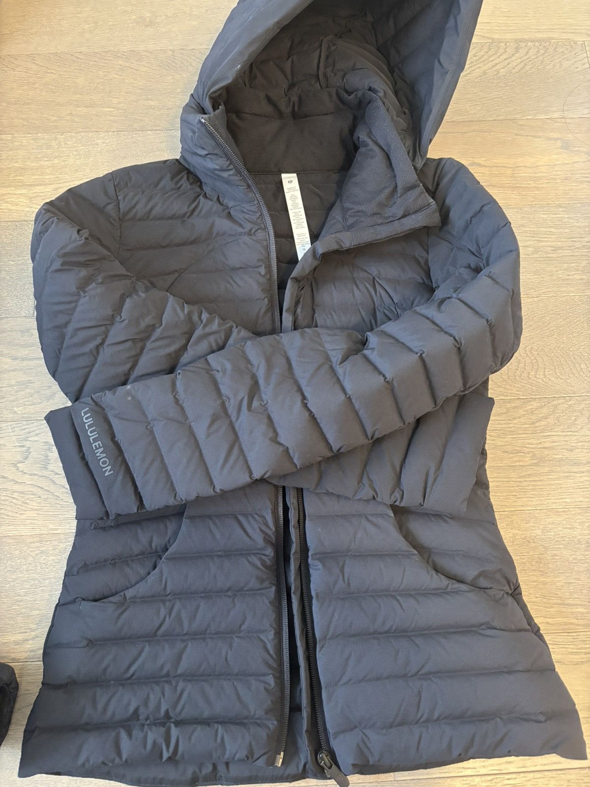 Lululemon Lululemon pack it down size 4 Size S / US 4 / IT 40 - 1 Thumbnail