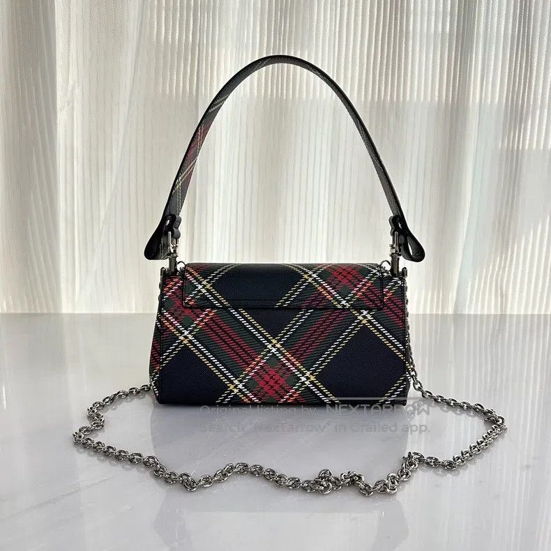 Vivienne Westwood Vivienne Westwood size os Medium-sized ladies plaid logo cl Size ONE SIZE - 2 Thumbnail