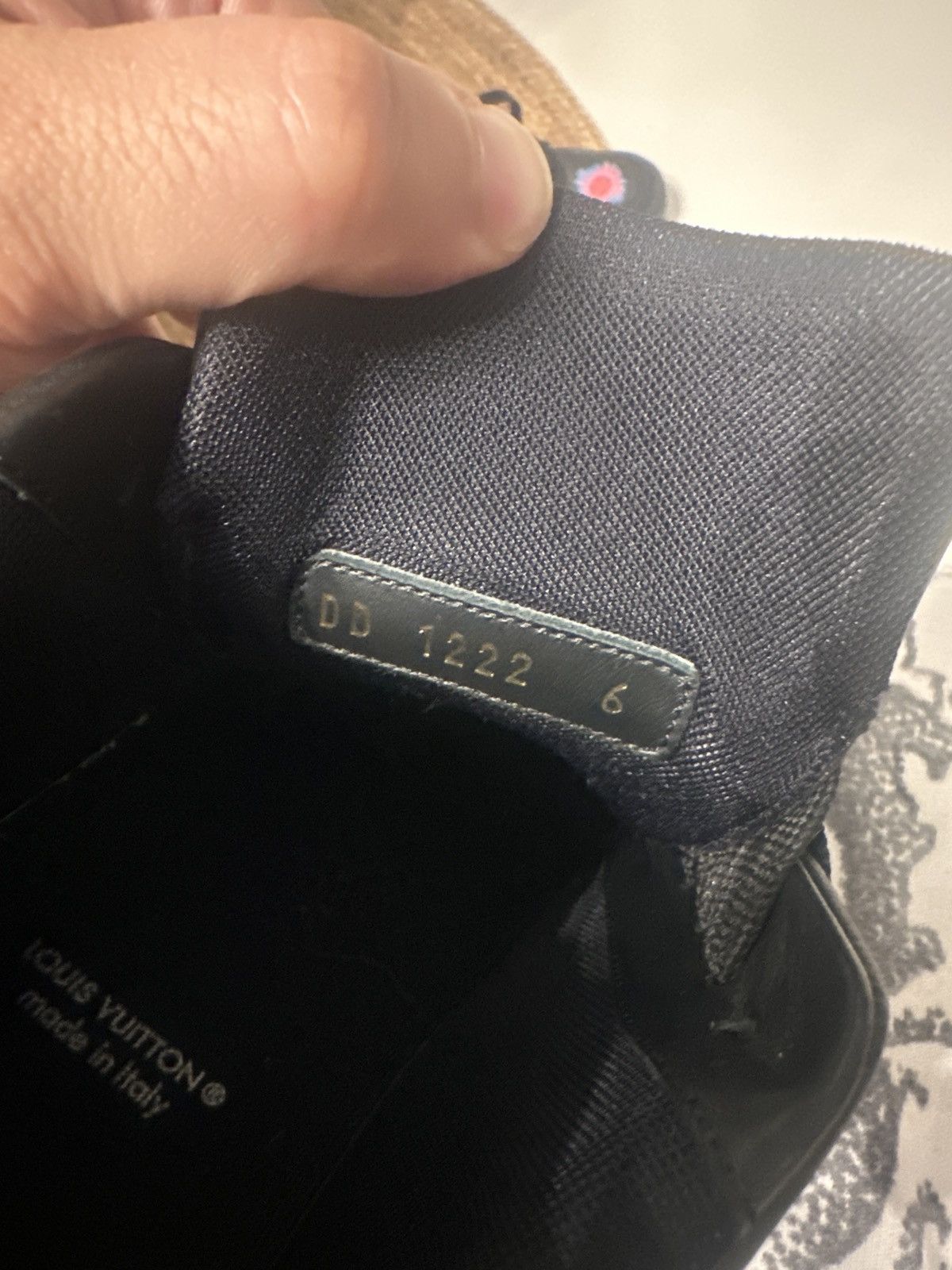 Louis Vuitton × Yayoi Kusama louis vuitton yayoi kusama sneakers Size US 8 / EU 41 - 8 Thumbnail