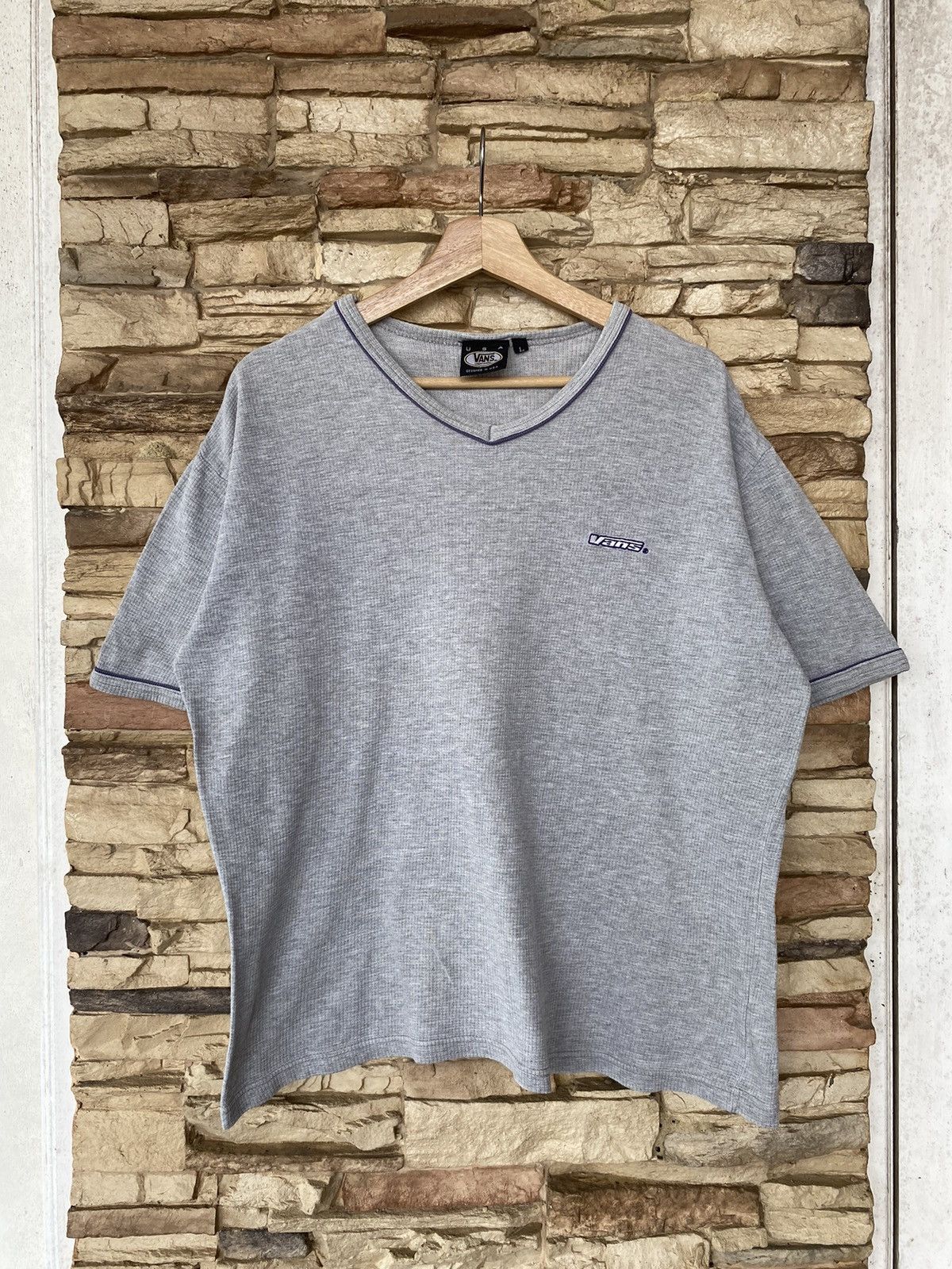 Vans × Vintage Vintage Y2K Vans Skateboarding V Neck Tees Size US L / EU 52-54 / 3 - 1 Thumbnail