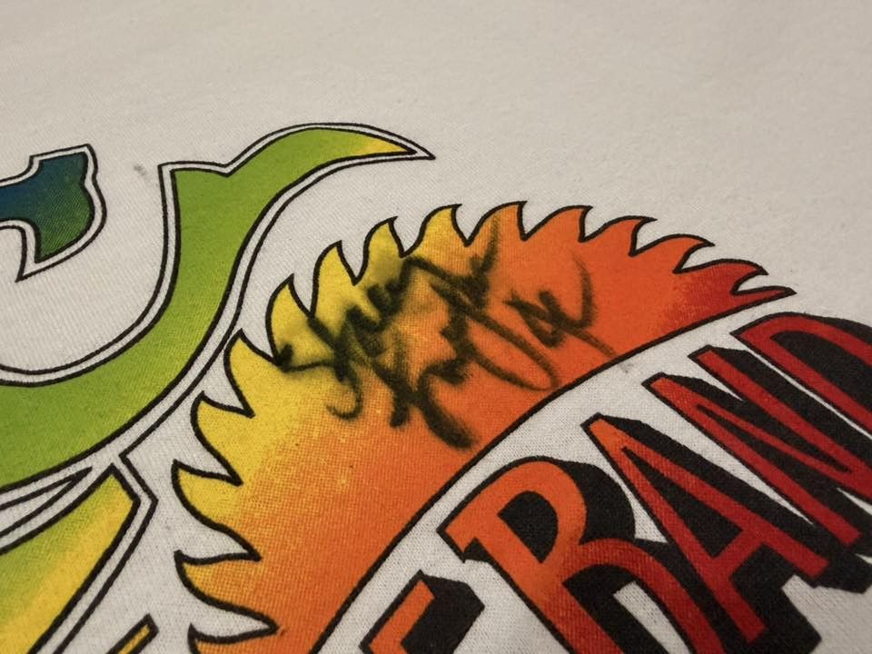 Band Tees Vintage KC AND THE SUNSHINE BAND with signature M 2764 Size US M / EU 48-50 / 2 - 10 Thumbnail