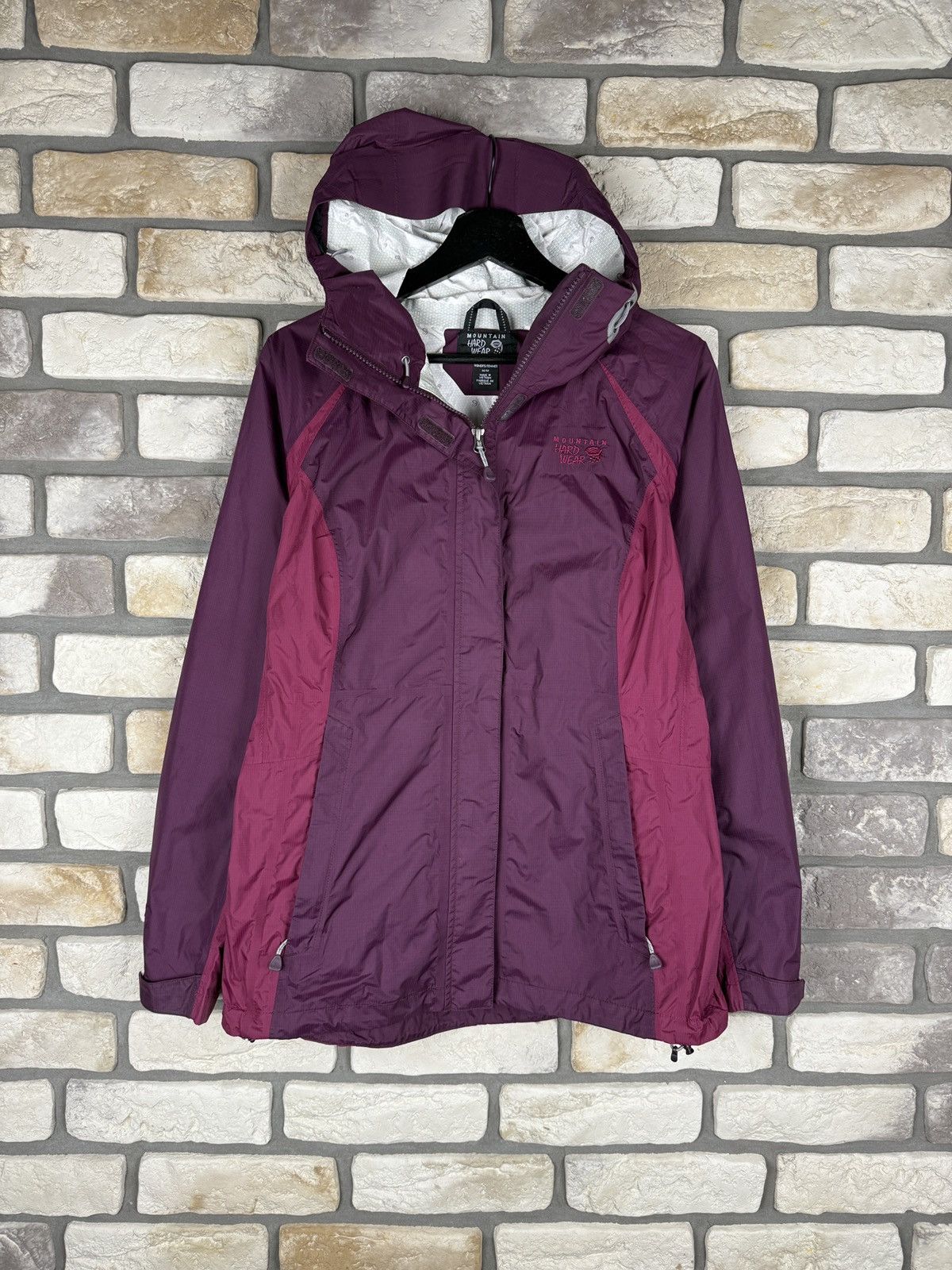 Very rare rain jacket Mountain Hardwear
