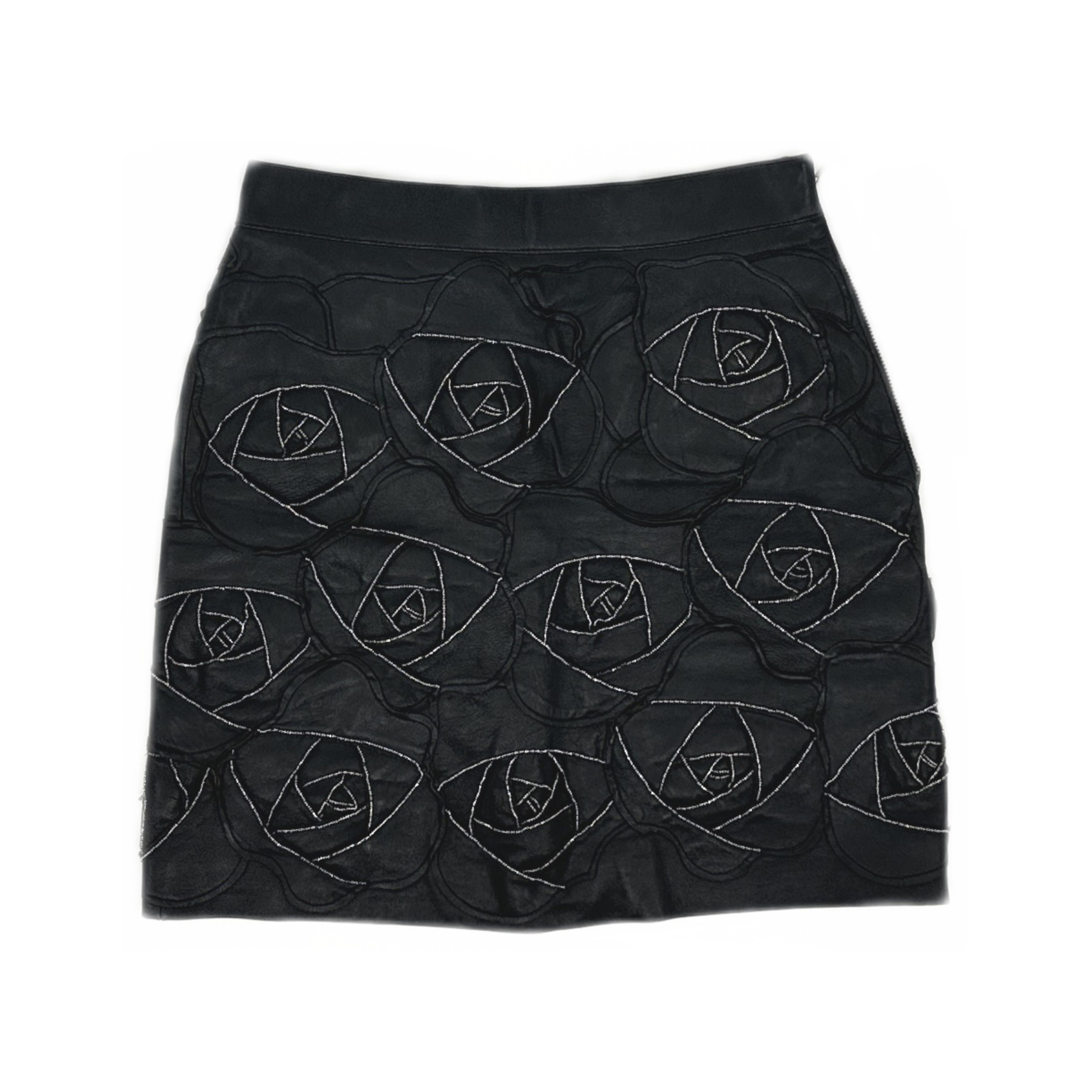 Saint Laurent Paris Saint Laurent Leather Rose Applique Mini Skirt Size 36 Size 26" / US 2 / IT 38 - 1 Thumbnail