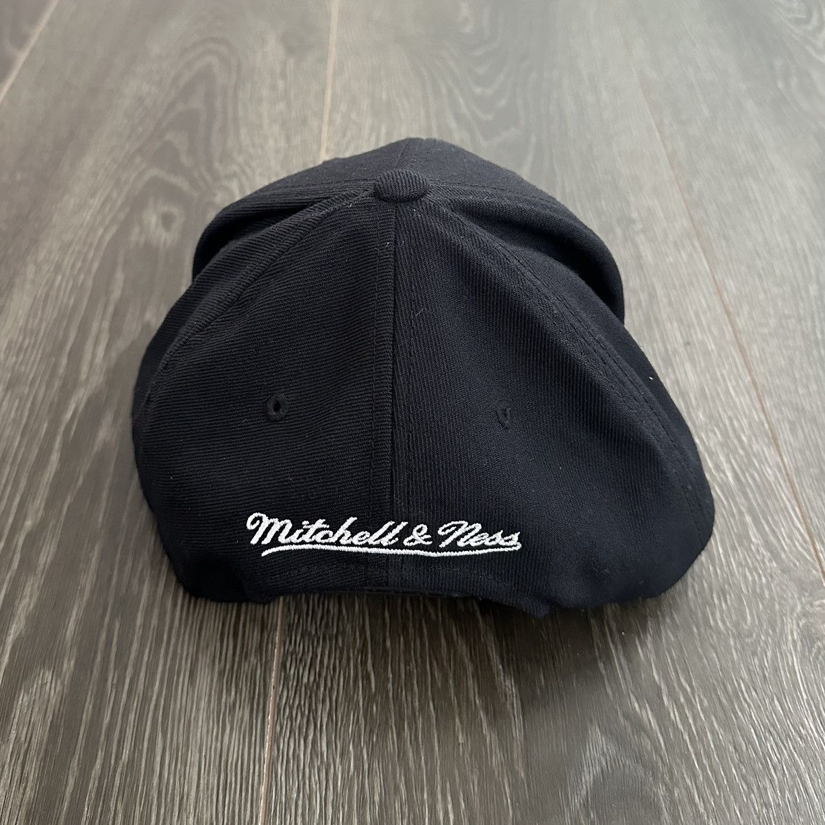 New Era Brooklyn Nets Black Mitchell & Ness SnapBack Hat Size ONE SIZE - 4 Thumbnail