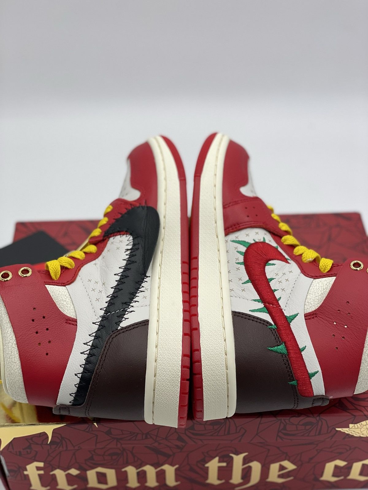 Jordan Brand × Nike Teyana Taylor x Wmns Air Jordan 1 Size US 5 / IT 35 - 6 Thumbnail
