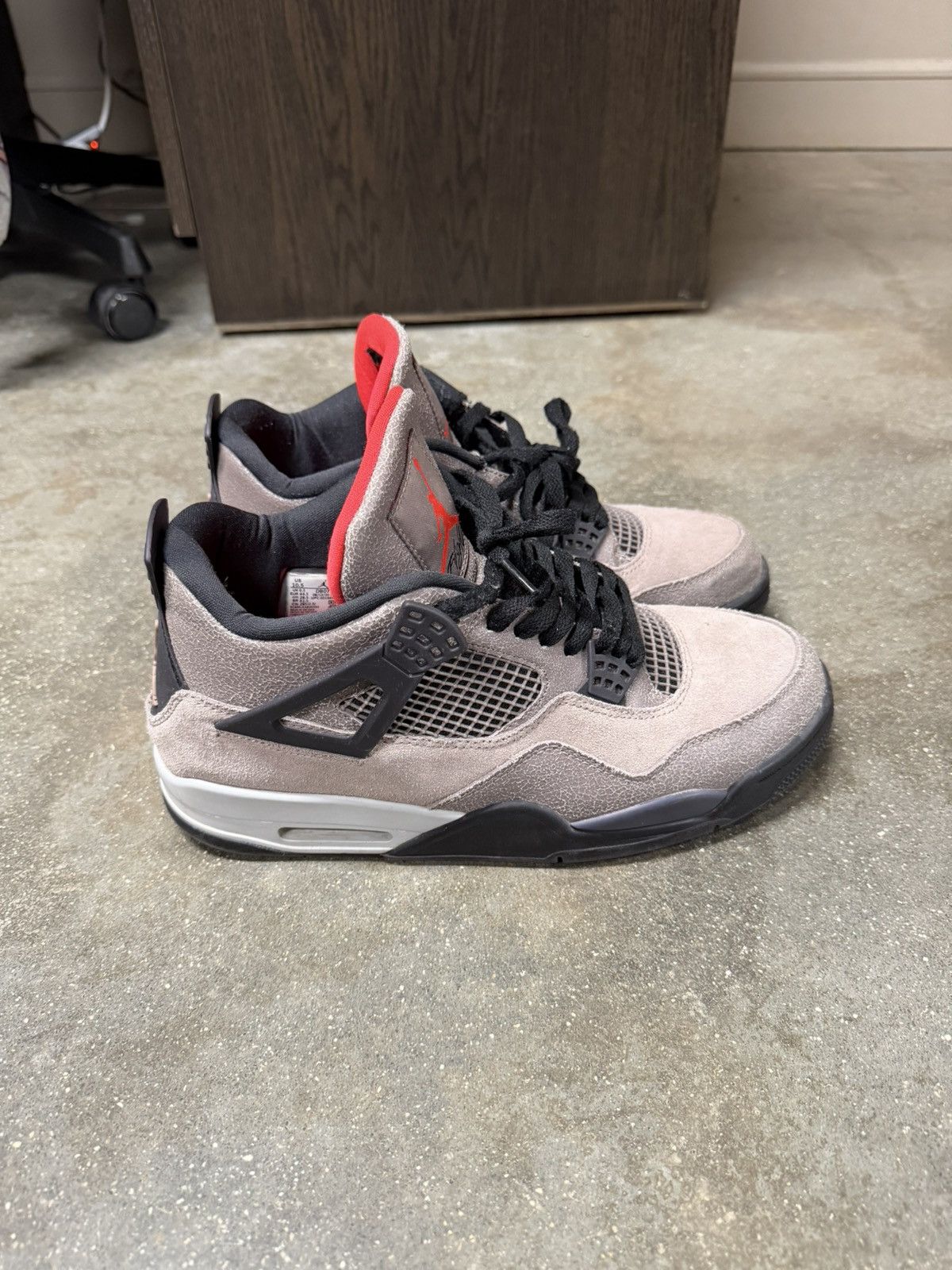 Jordan Brand Jordan Taupe 4 Size US 10.5 / EU 43-44 - 2 Thumbnail
