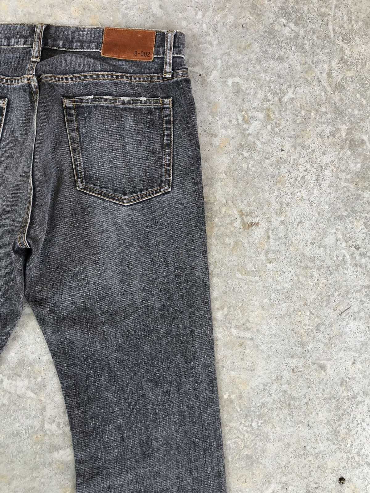 If Six Was Nine Japanese Uniqlo Flared Jeans Bootcut Distressed Jeans Size US 32 / EU 48 - 10 Thumbnail
