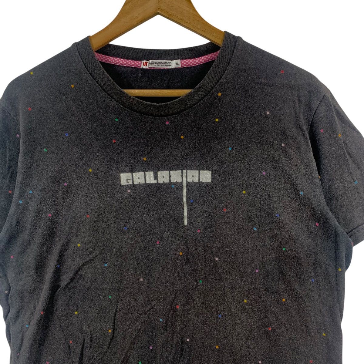 Uniqlo UNIQLO x NAMCO GALAXIAN Video Game Tee Shirt Top Hiroshi Ono Size US XL / EU 56 / 4 - 5 Thumbnail