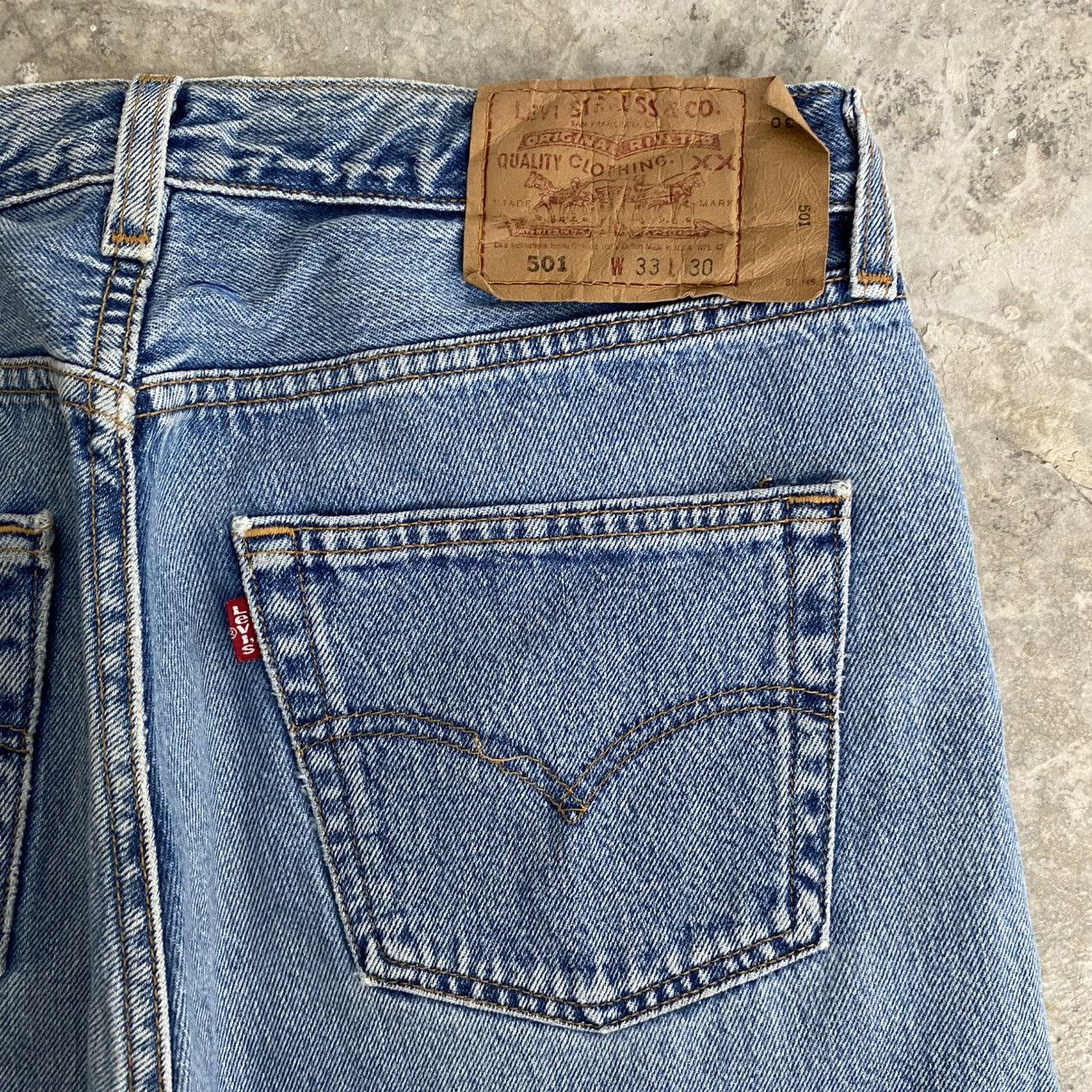 Levi's Size 32x29.5 Vintage Early 2000 Levis 501 Washed Blue Jeans Size US 32 / EU 48 - 14 Thumbnail