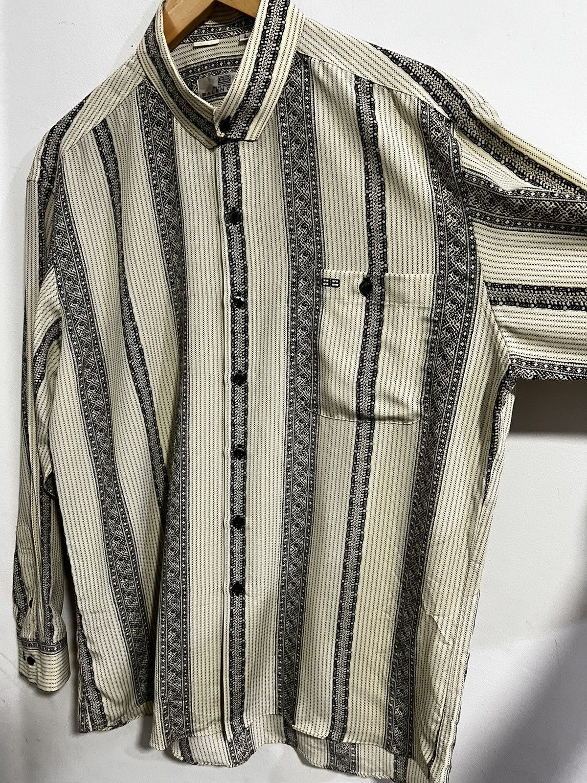 Balenciaga Balenciaga Poly Silk Button Down Casual Shirt Size US L / EU 52-54 / 3 - 3 Thumbnail