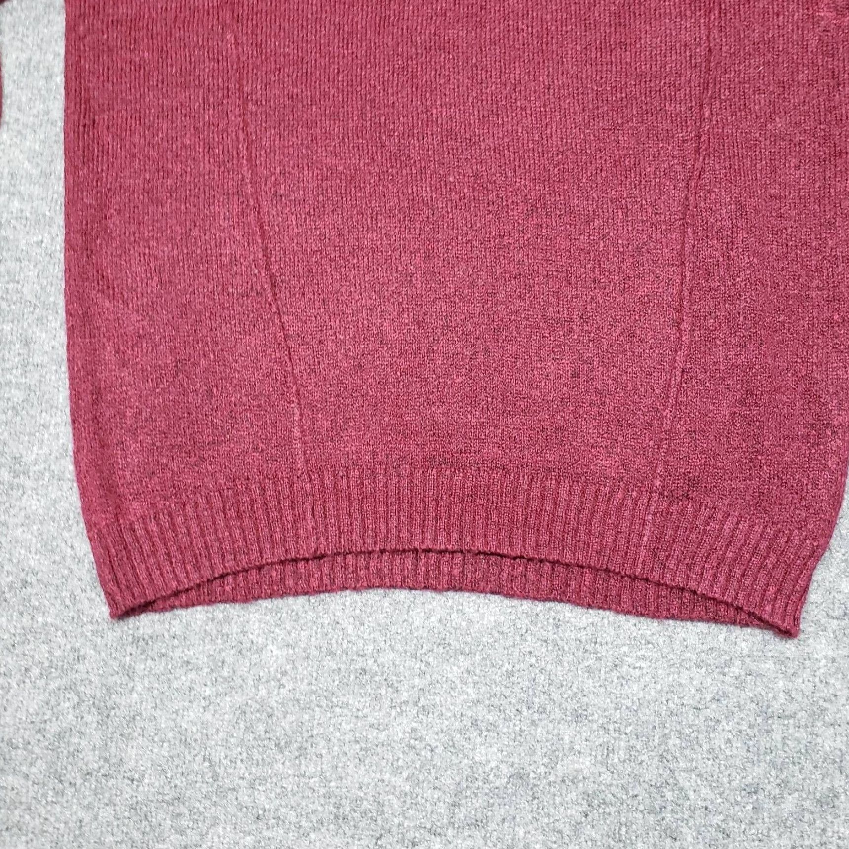 Vintage VINTAGE Rue21 Sweater Womens XS Pullover Burgundy 3/4 Sleeve V-Neck Knit New Size XS / US 0-2 / IT 36-38 - 5 Thumbnail