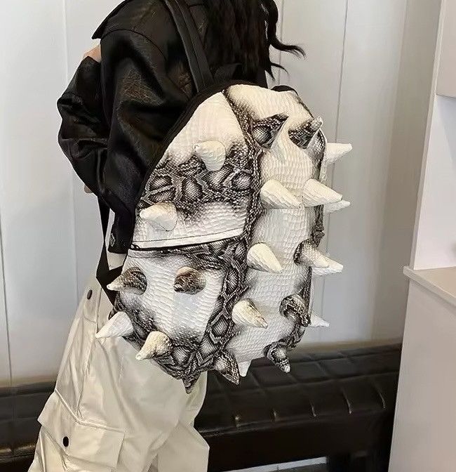 Japanese Brand × Vintage Large Capasity Hedgehog Shape PU Backpacks Size ONE SIZE - 2 Thumbnail