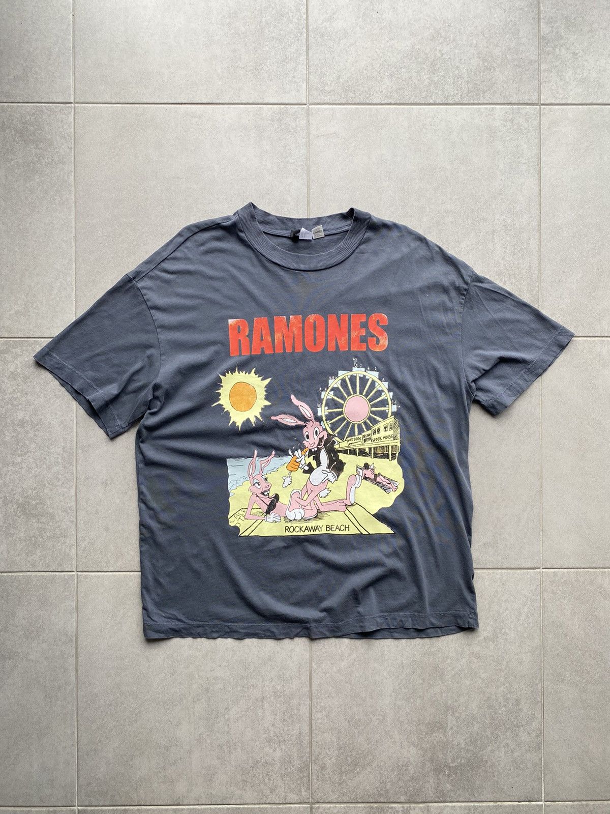 Vintage Vintage Y2K Ramones Graphic Tee Size US M / EU 48-50 / 2 - 2 Thumbnail