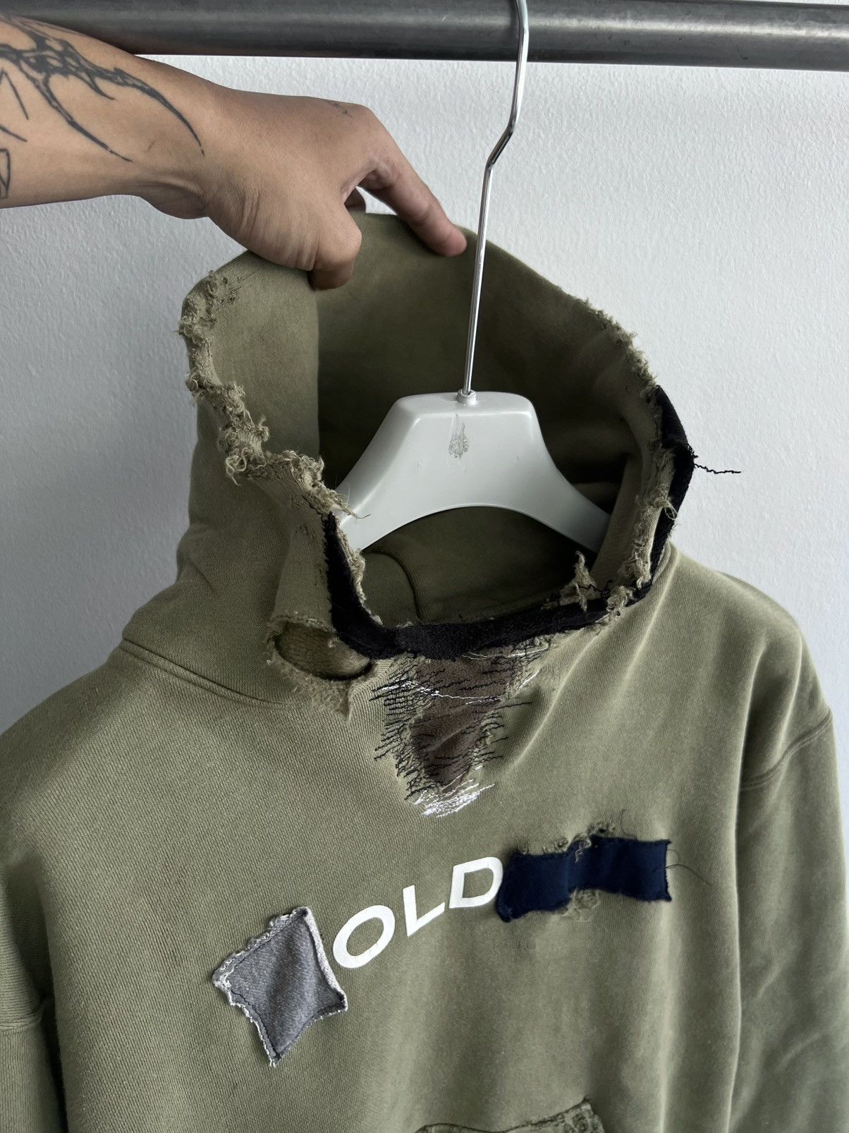 Vintage Thrashed Vintage Hoodie Distressed Grunge Size US M / EU 48-50 / 2 - 3 Thumbnail