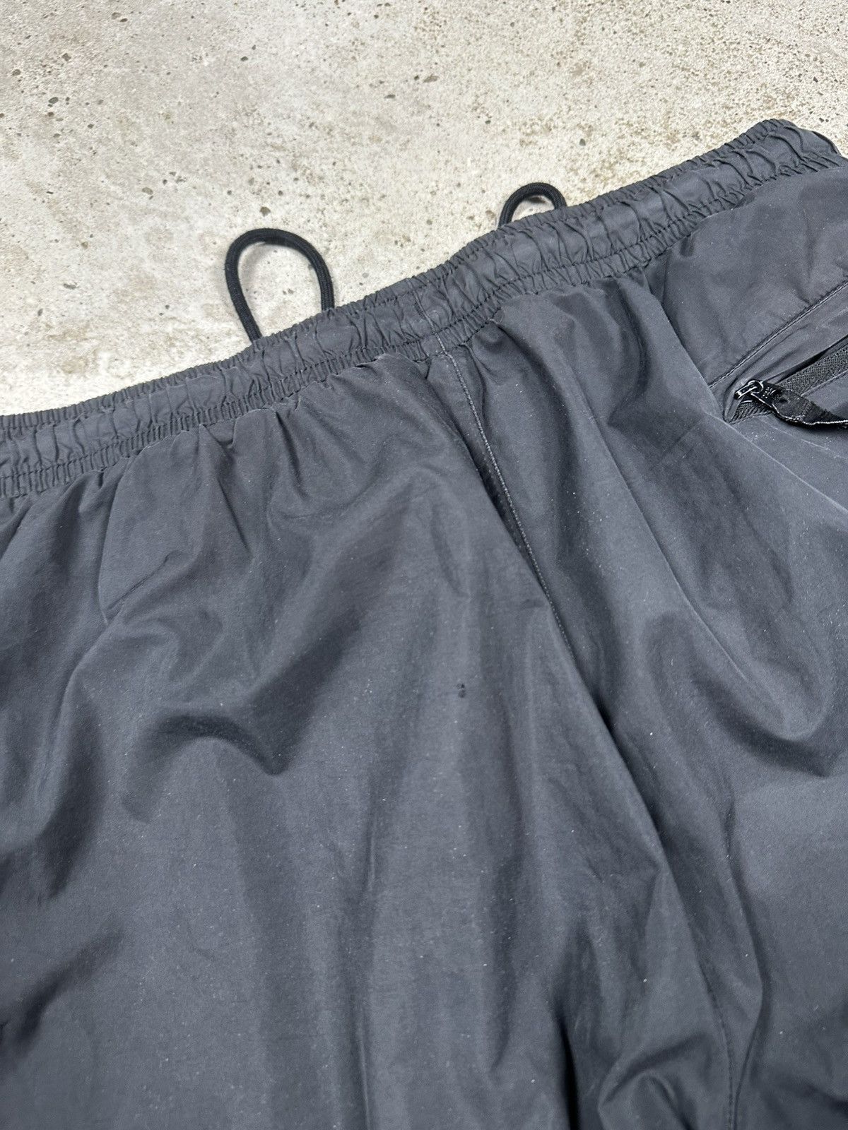 Nike Vintage Y2K Nike SB Baggy Black Track Pants Swoosh Size US 34 / EU 50 - 15 Thumbnail
