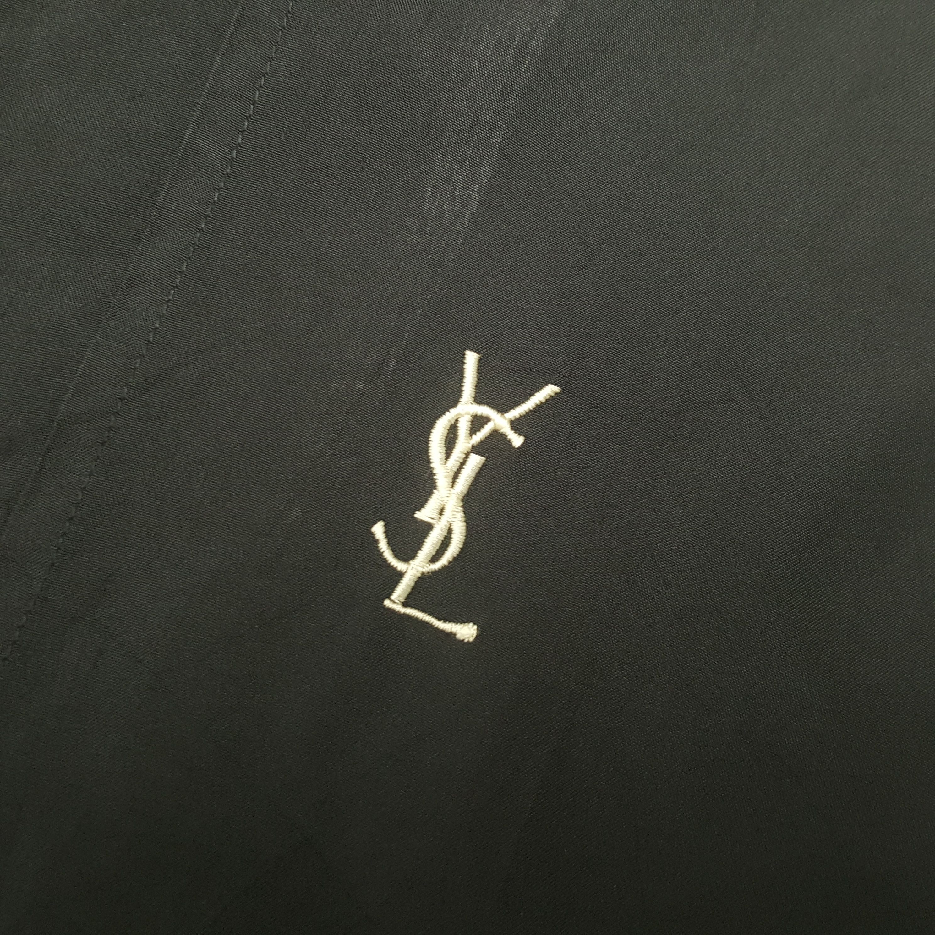 Yves Saint Laurent Vintage Yves Saint Laurent Luxury Fashion Brand Vest C294N35 Size US M / EU 48-50 / 2 - 5 Thumbnail