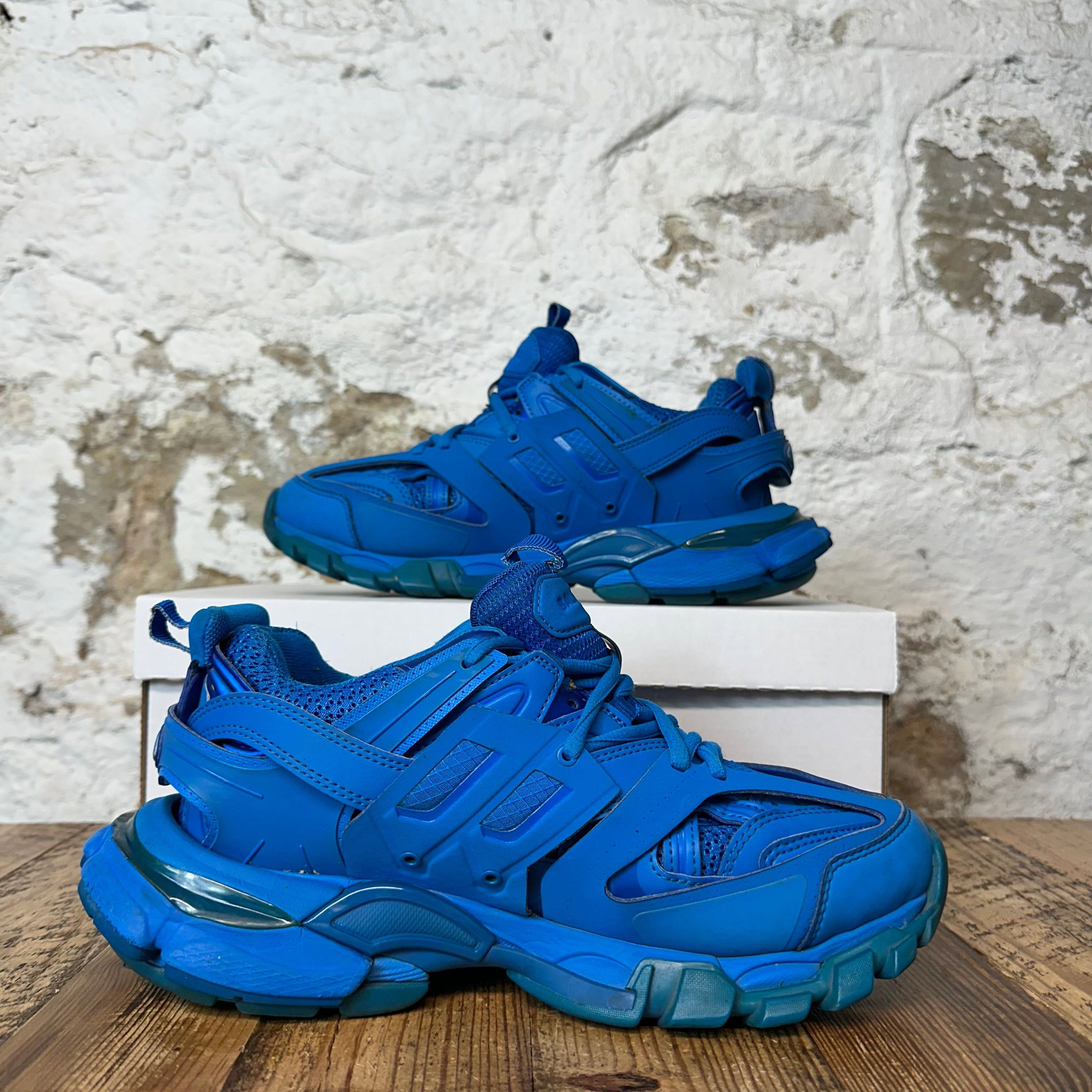 Balenciaga Balenciaga Track Runner Triple Blue Sneaker Sz 7 (40) Size US 7 / EU 40 - 2 Thumbnail